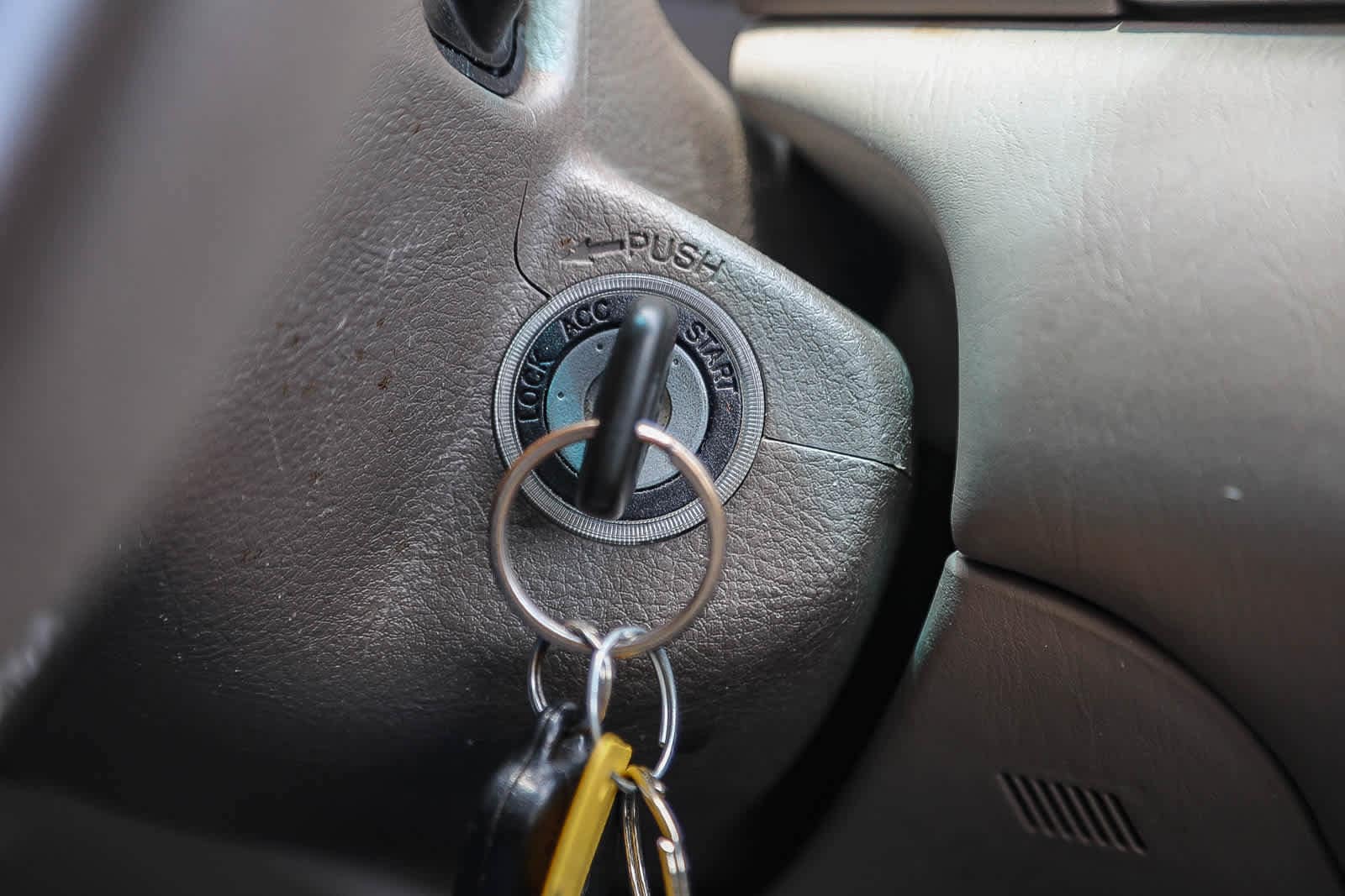 Thumbnail: 2006 Toyota Camry - 20