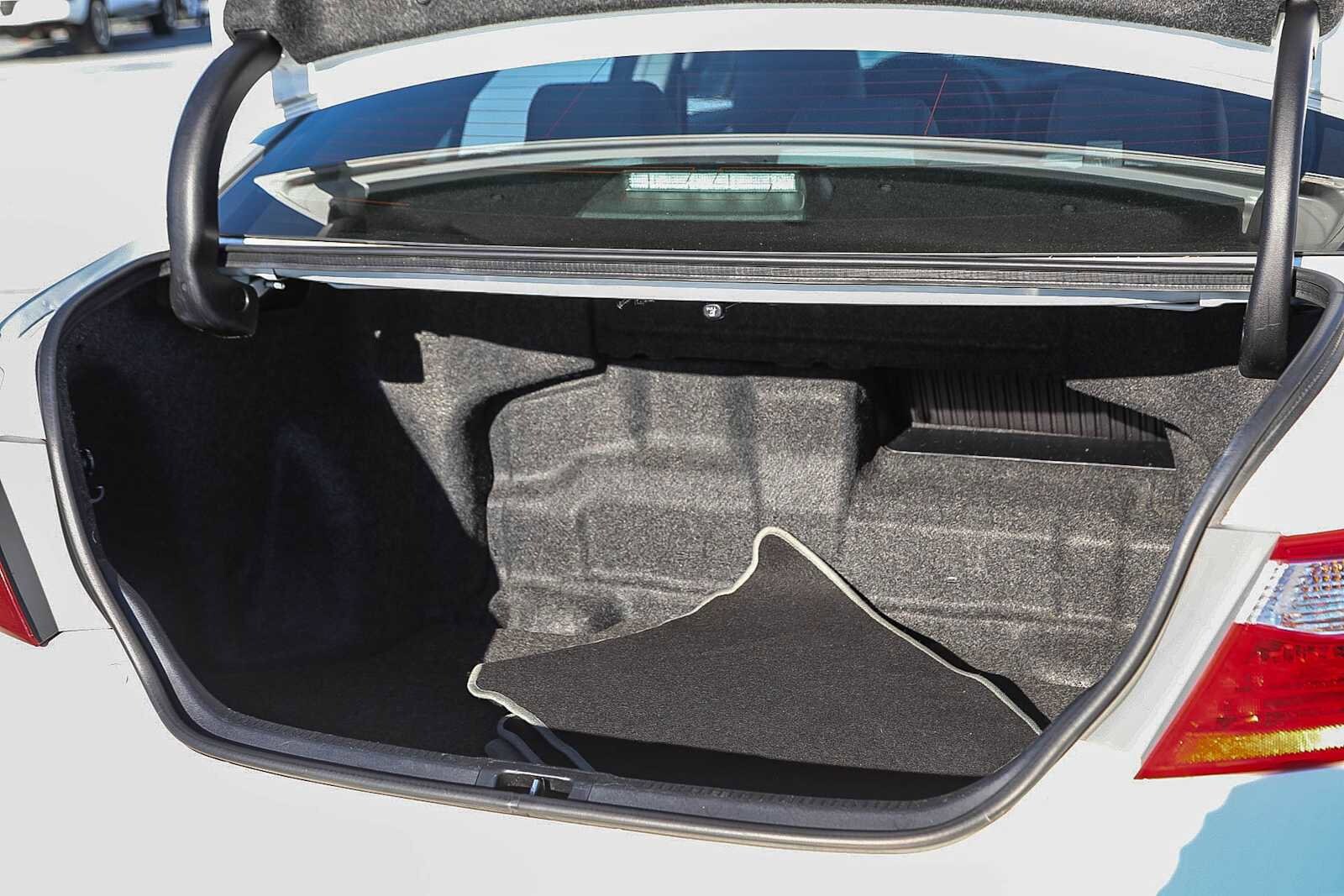 Thumbnail: 2017 Toyota Camry - 25