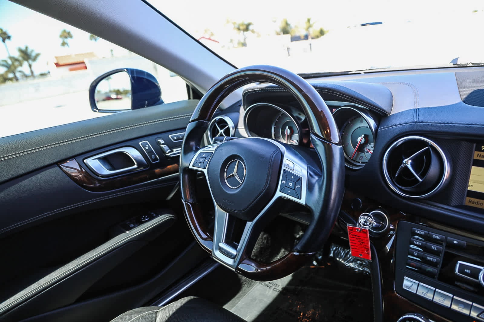 Thumbnail: 2013 Mercedes-Benz SL-Class - 15