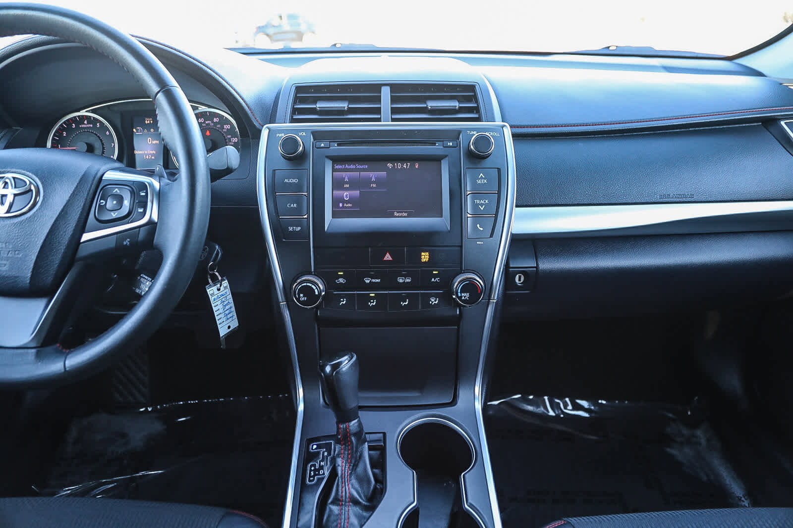 Thumbnail: 2017 Toyota Camry - 13