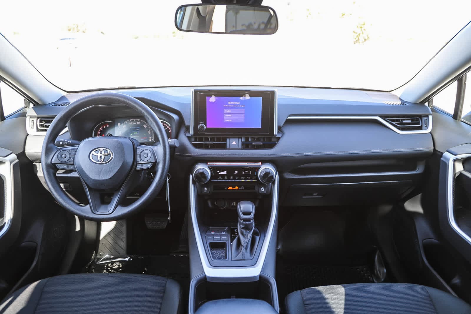 Thumbnail: 2025 Toyota RAV4 - 13