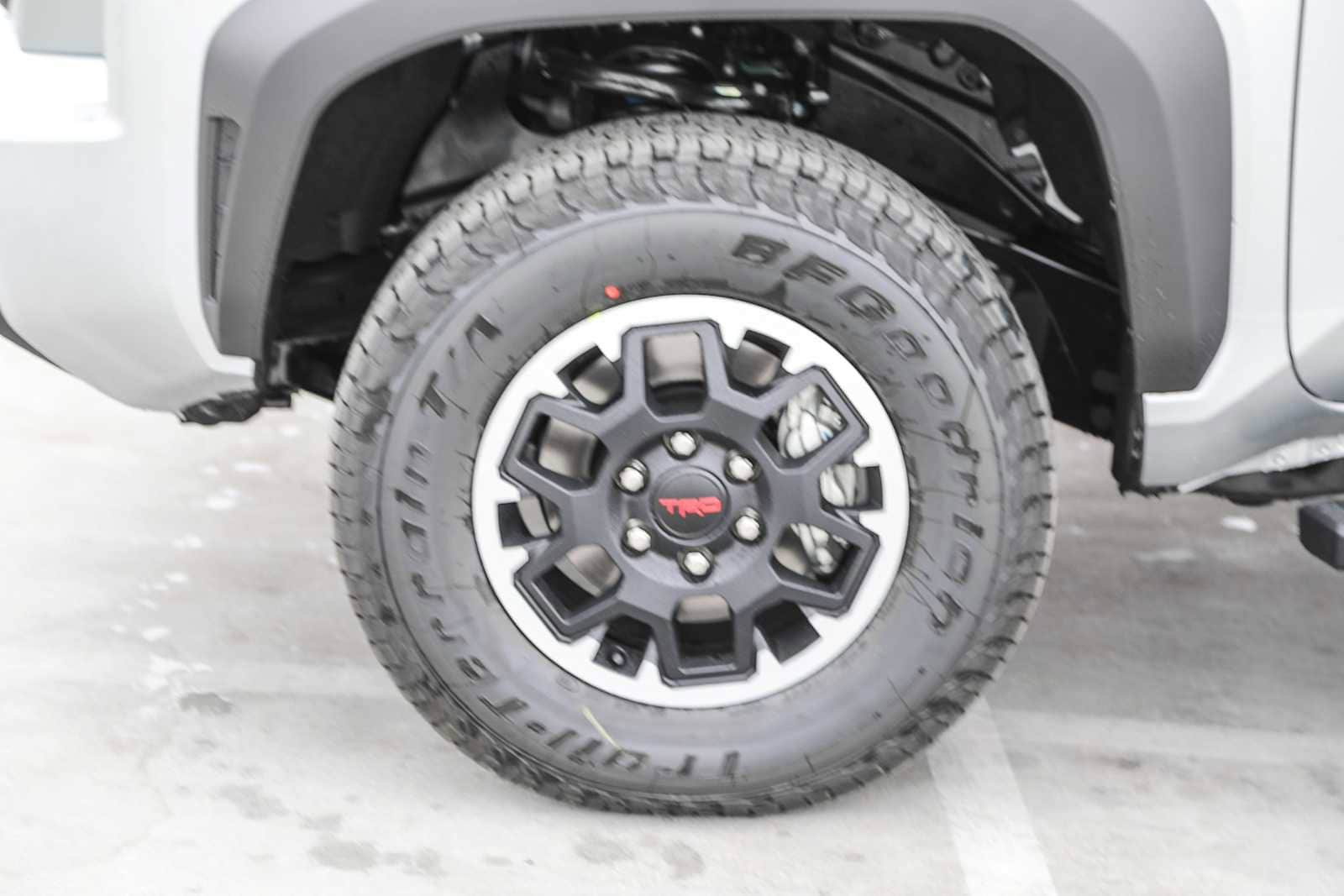 2025 Toyota Tacoma TRD Off-Road 9