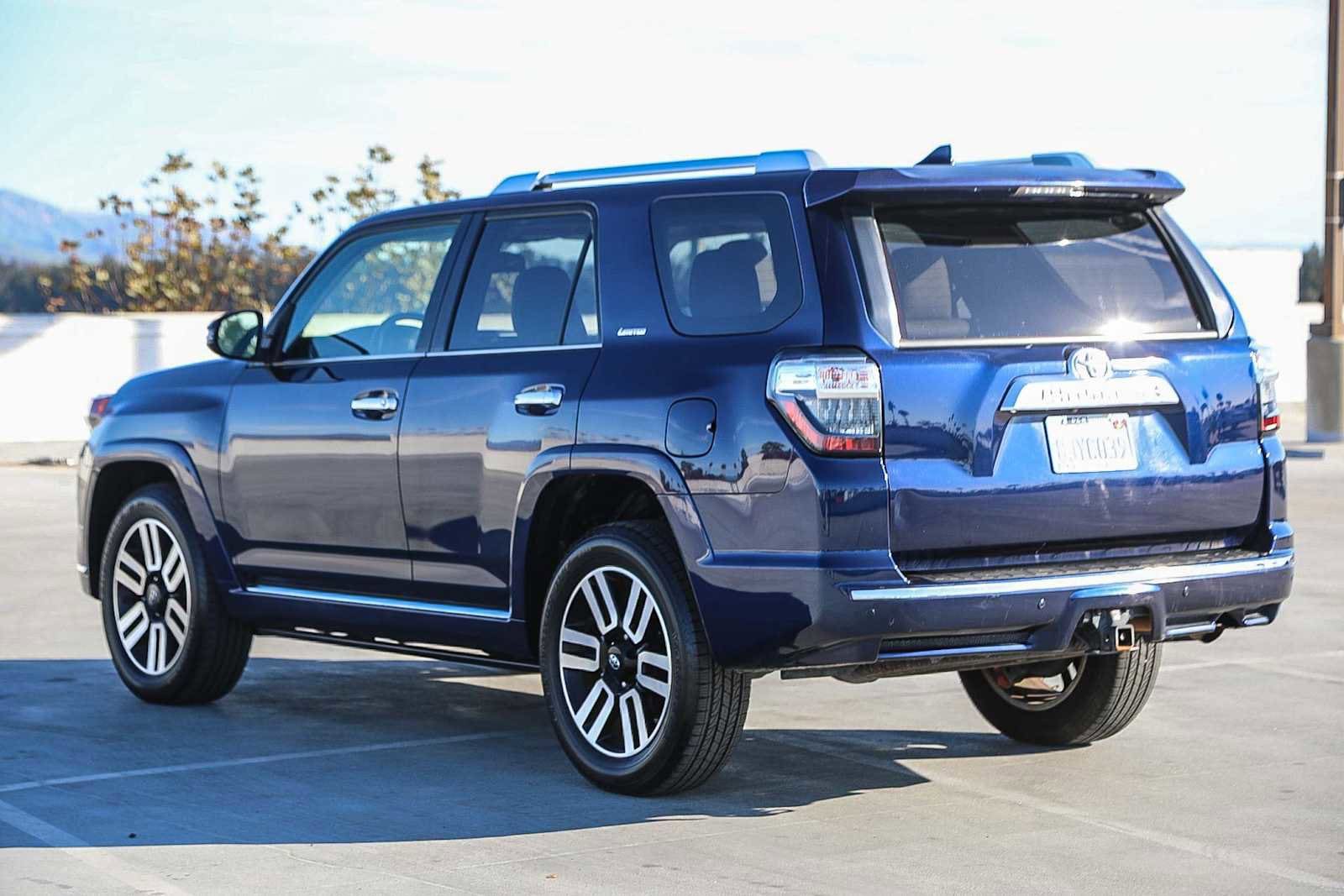 Thumbnail: 2019 Toyota 4Runner - 7