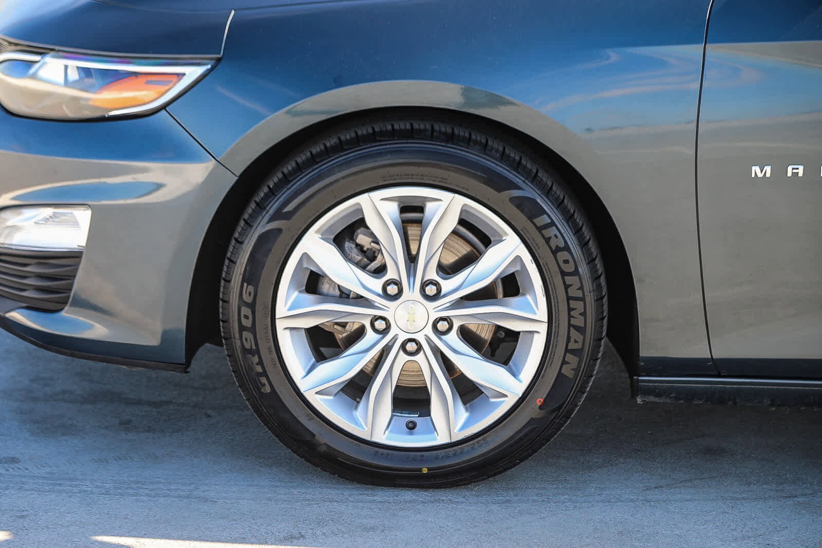 Thumbnail: 2021 Chevrolet Malibu - 10