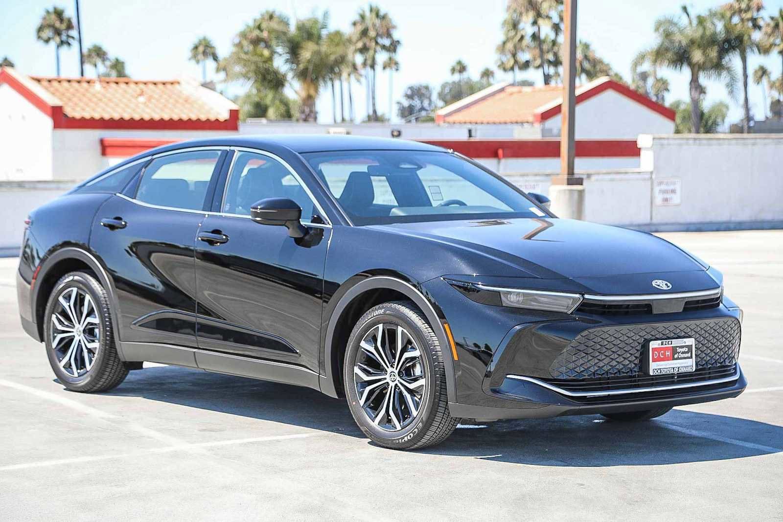 Thumbnail: 2026 Toyota Crown - 4