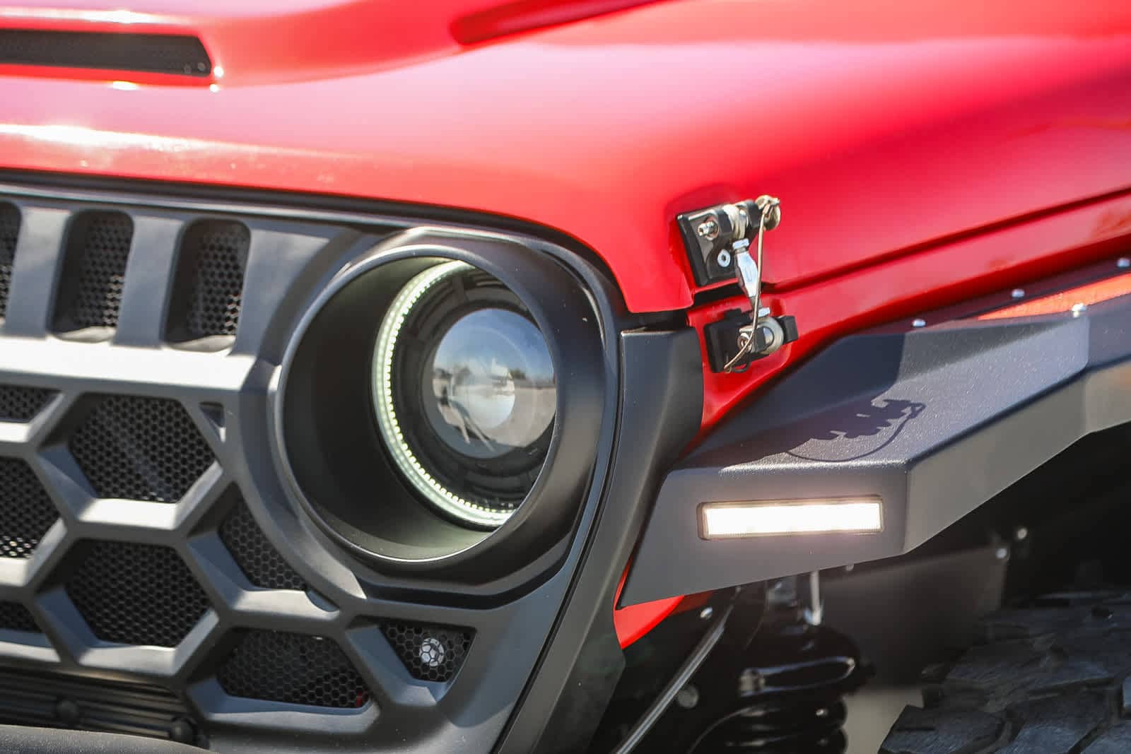 Thumbnail: 2020 Jeep Gladiator - 8