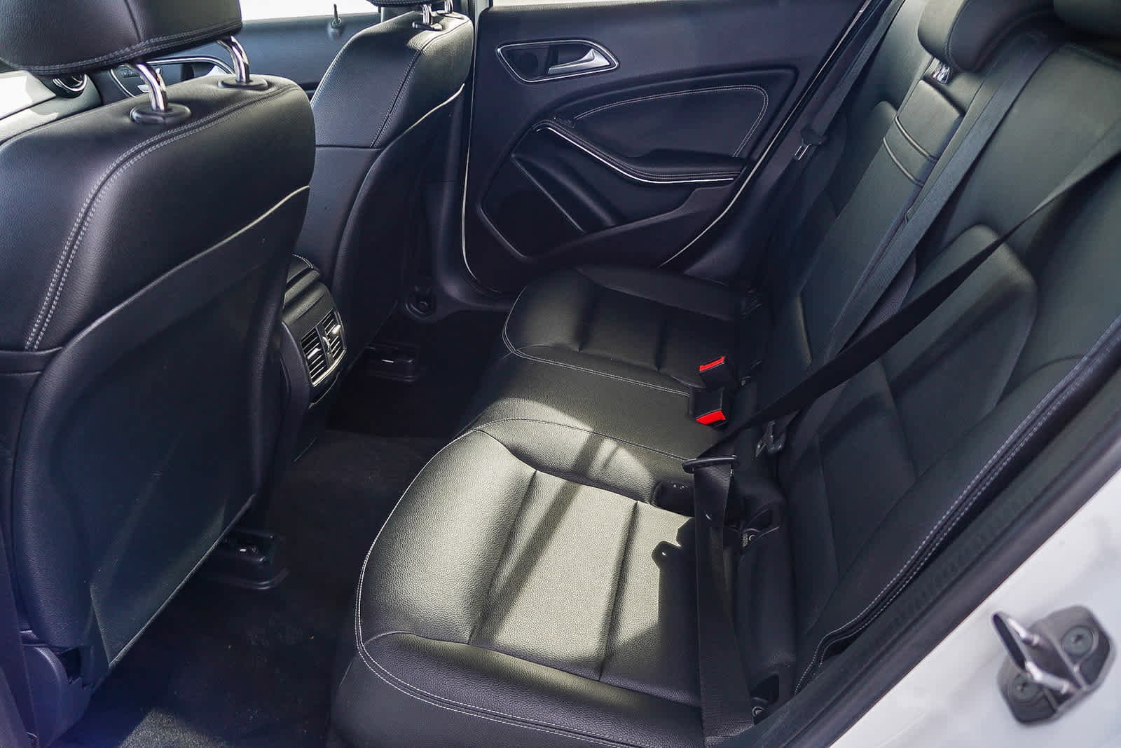 Thumbnail: 2020 Mercedes-Benz GLA - 22