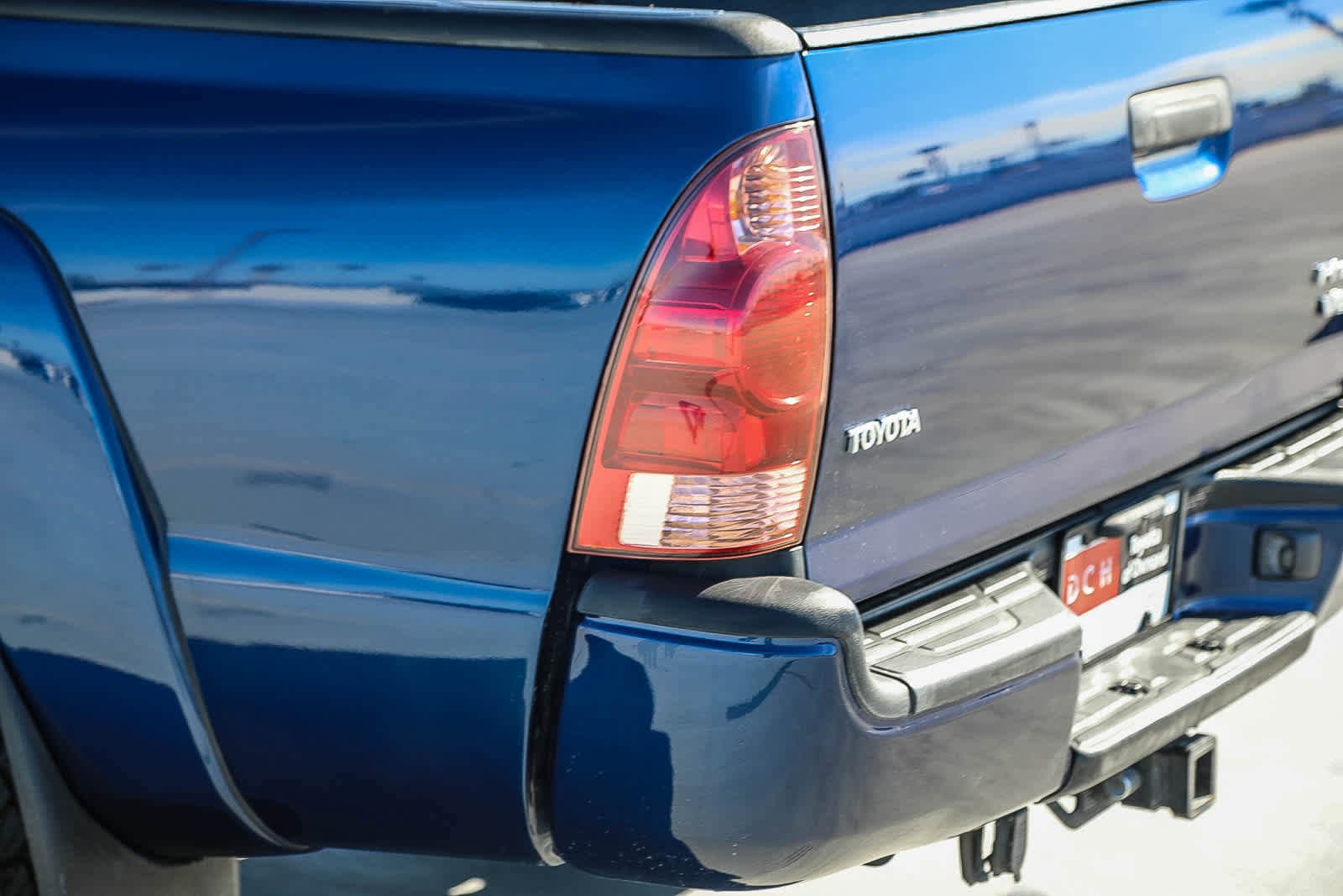 Thumbnail: 2005 Toyota Tacoma - 9