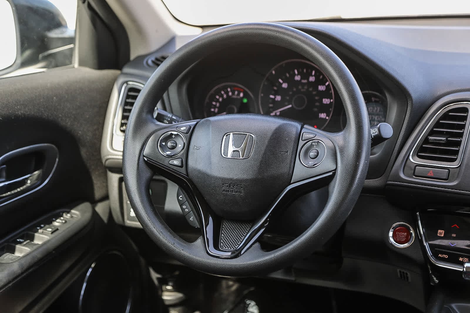 Thumbnail: 2017 Honda HR-V - 14