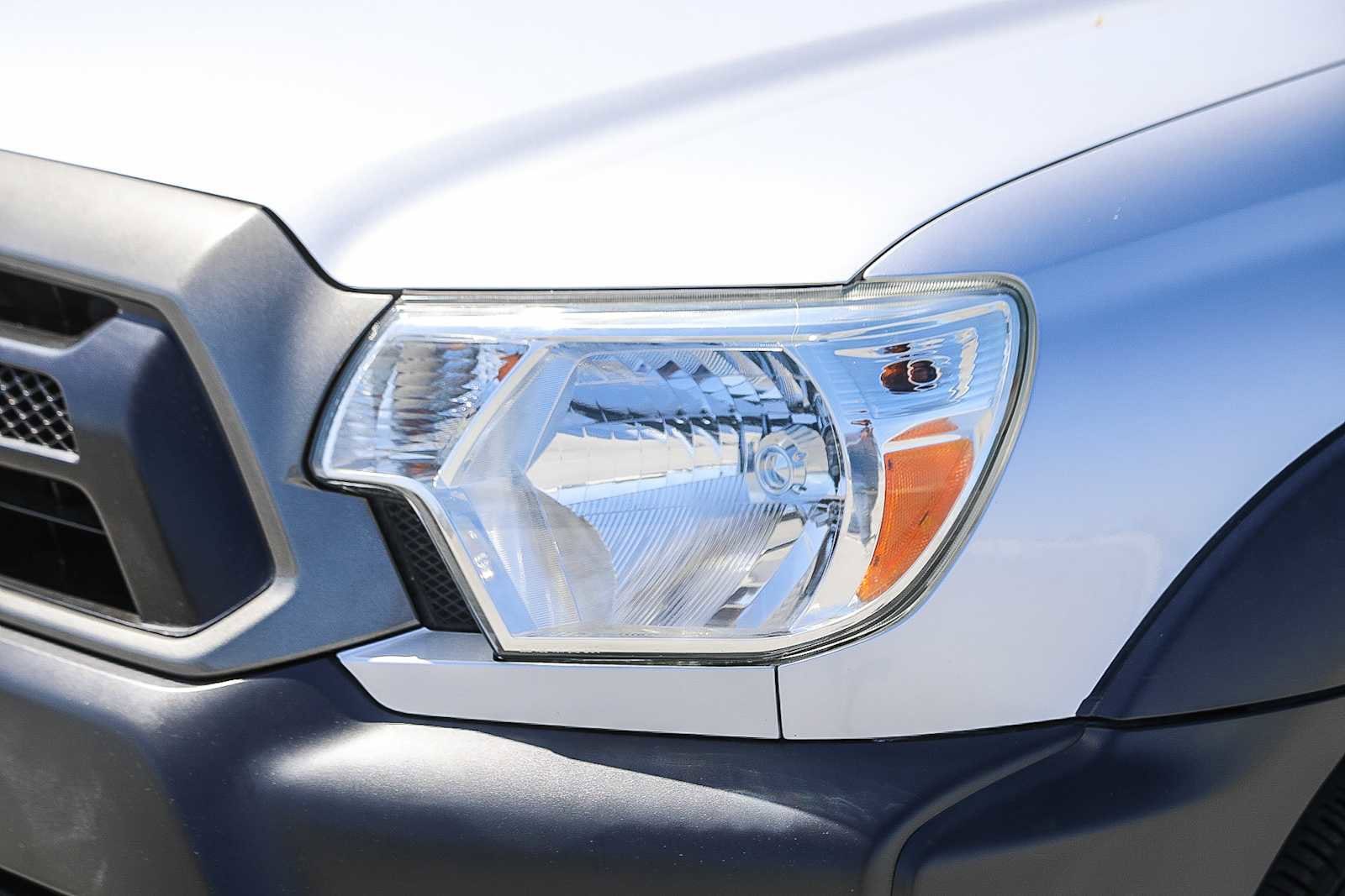 Thumbnail: 2013 Toyota Tacoma - 7