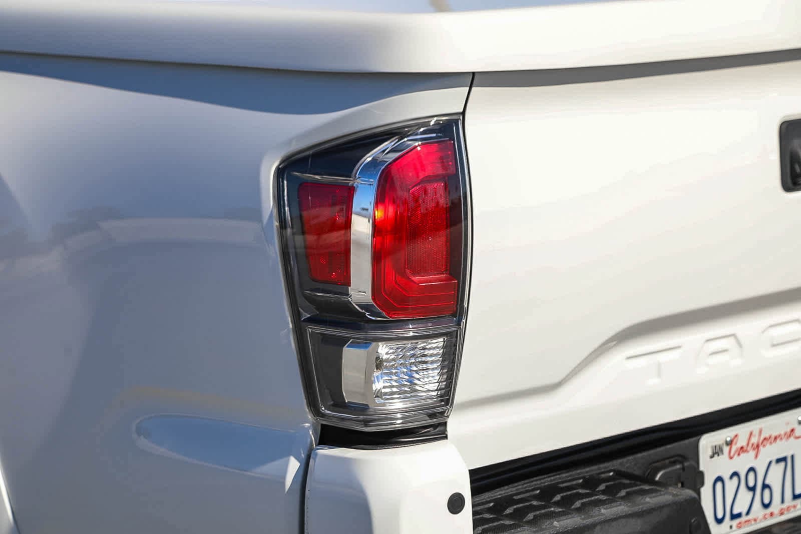 Thumbnail: 2022 Toyota Tacoma - 10