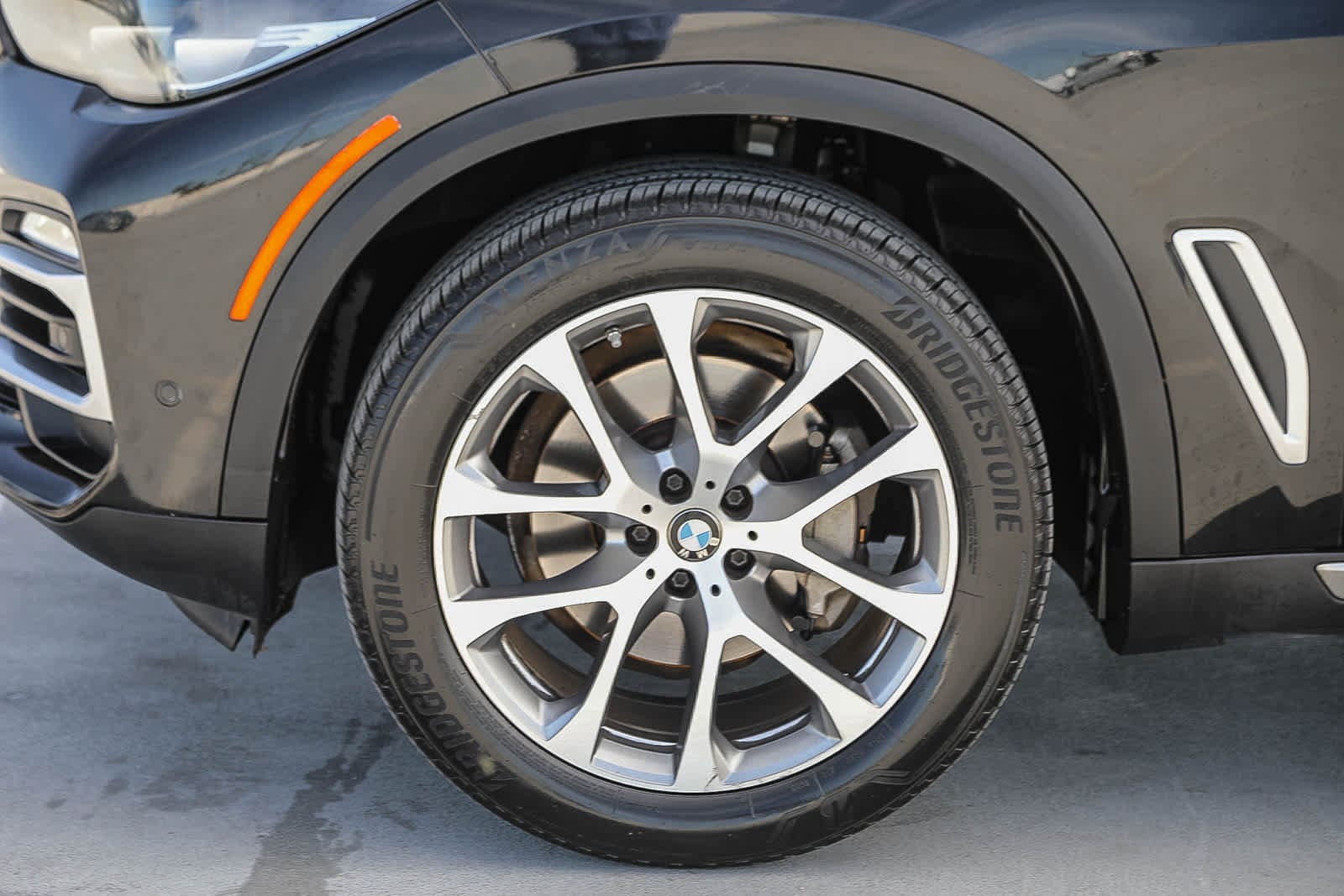 Thumbnail: 2020 BMW X5 - 10