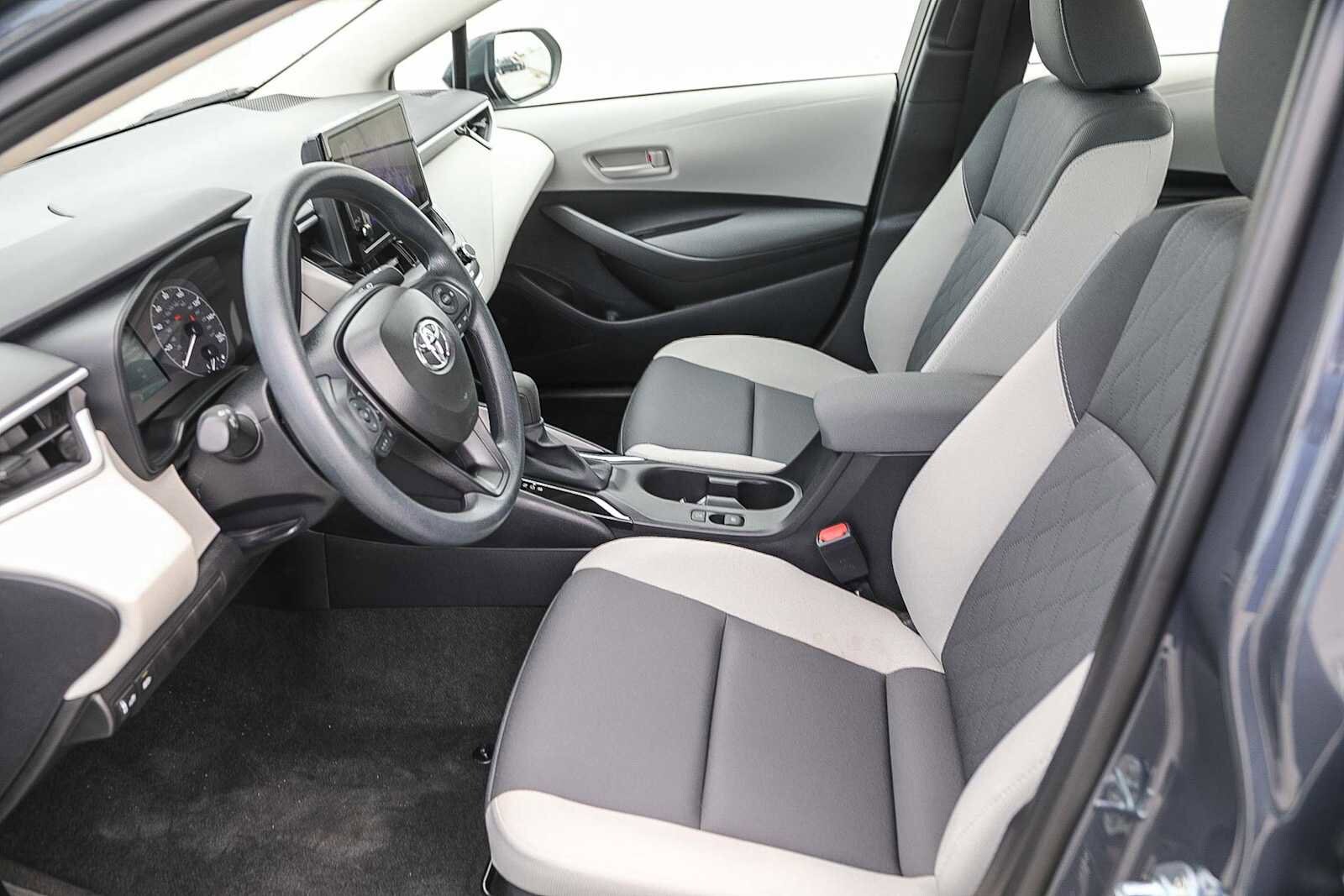 Thumbnail: 2025 Toyota Corolla - 17