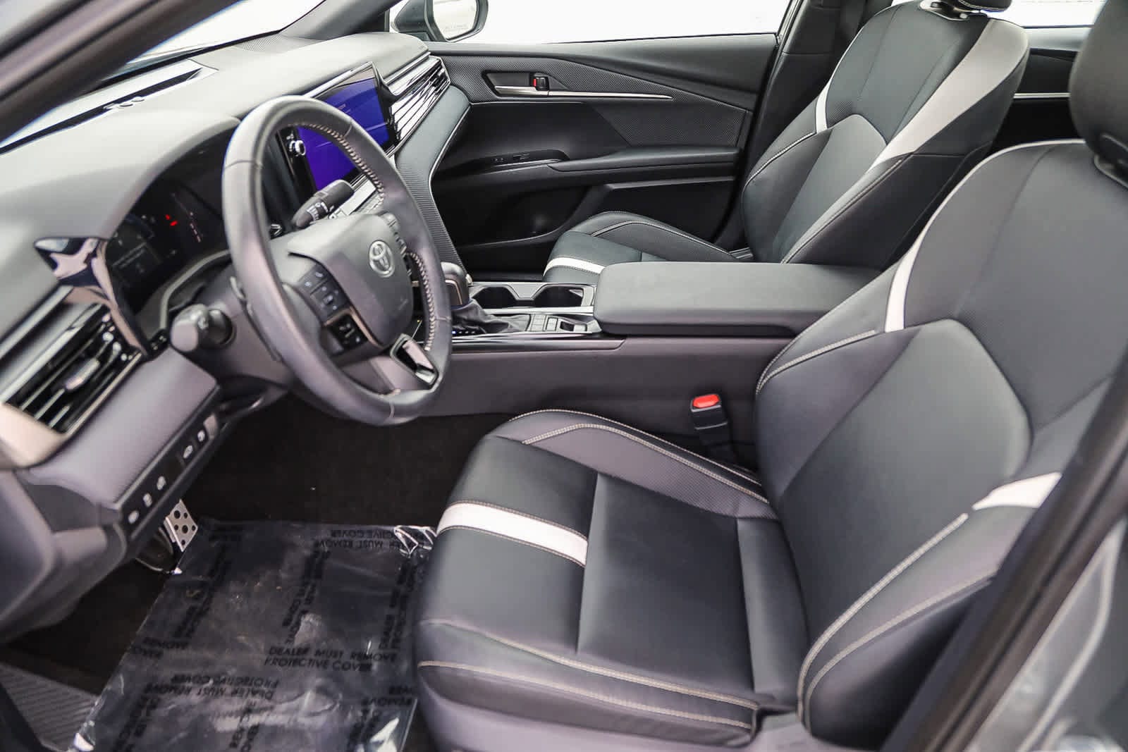 Thumbnail: 2025 Toyota Camry - 17