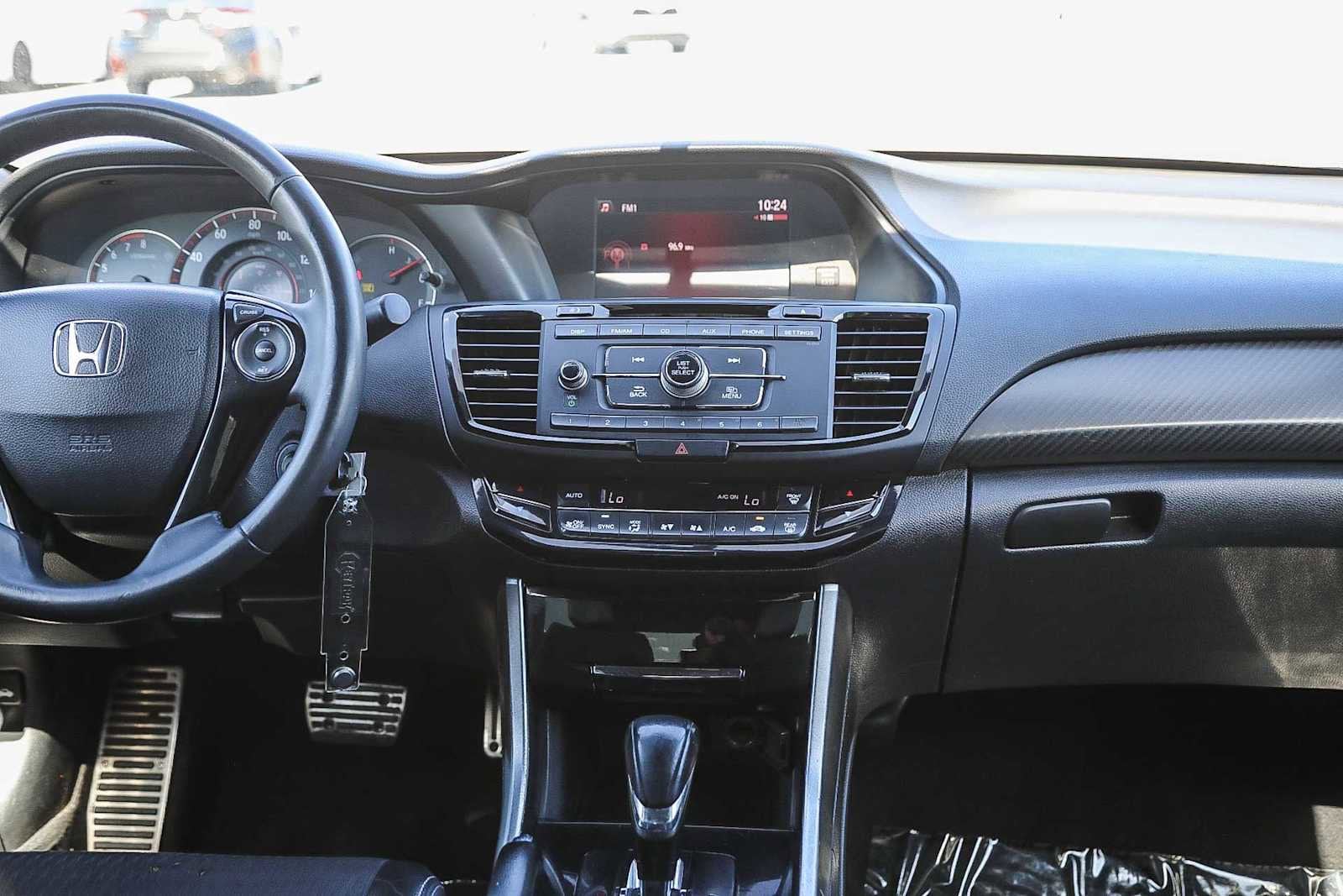 Thumbnail: 2016 Honda Accord - 13