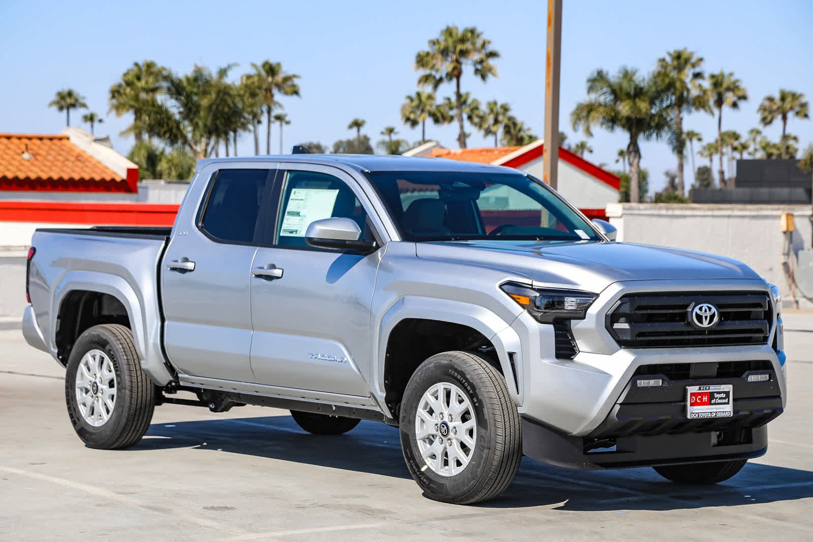 2025 Toyota Tacoma SR5 photo 3