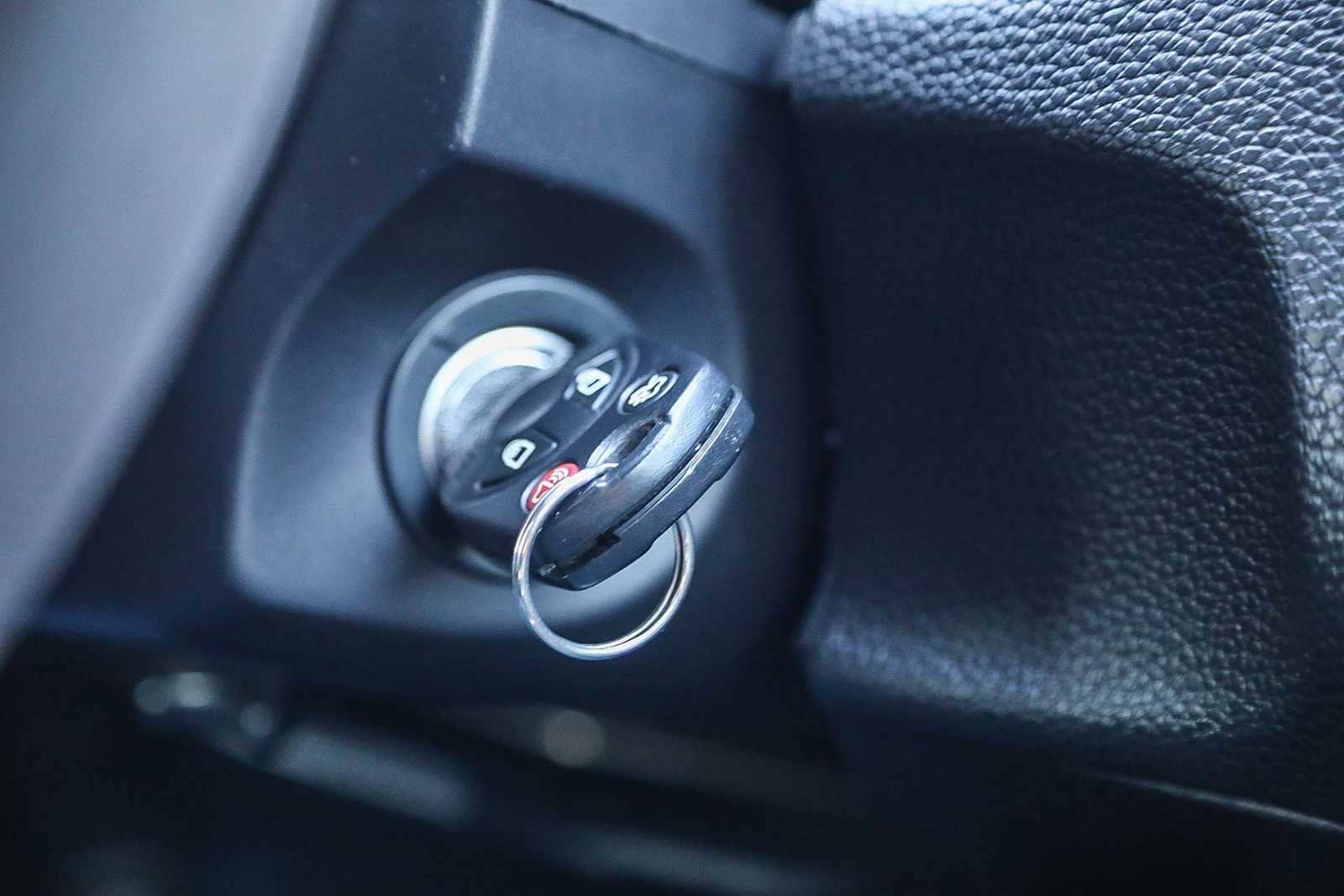 Thumbnail: 2010 Ford Mustang - 23