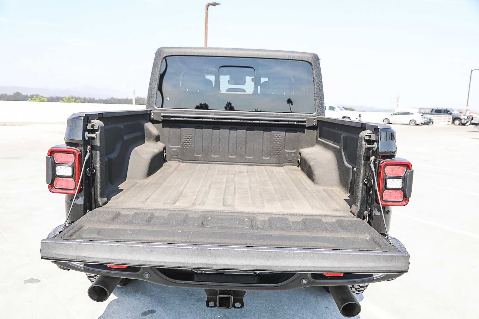 Thumbnail: 2020 Jeep Gladiator - 24