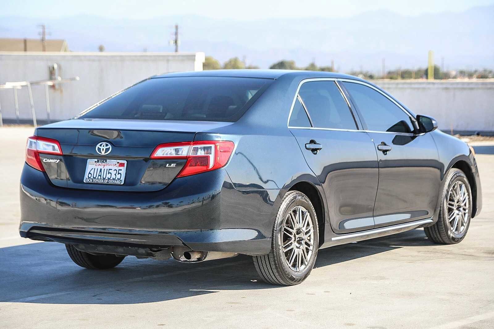 Thumbnail: 2012 Toyota Camry - 4