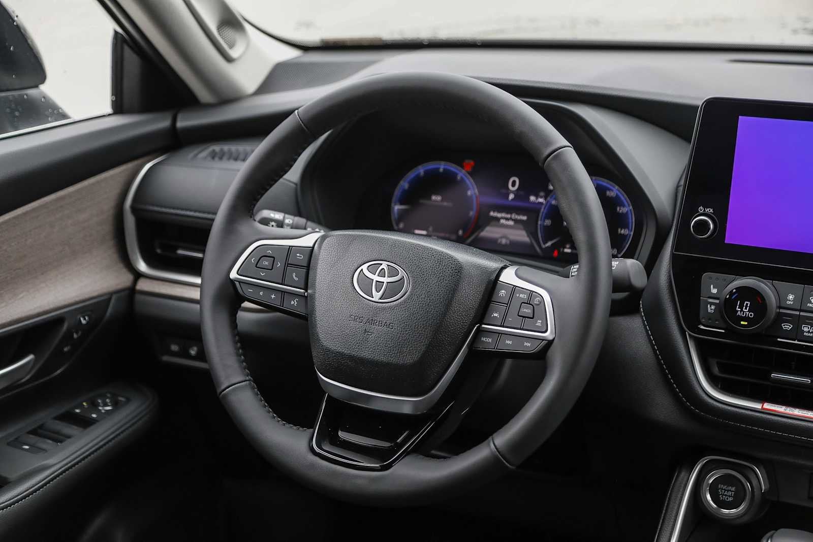 2025 Toyota Grand Highlander Limited 16