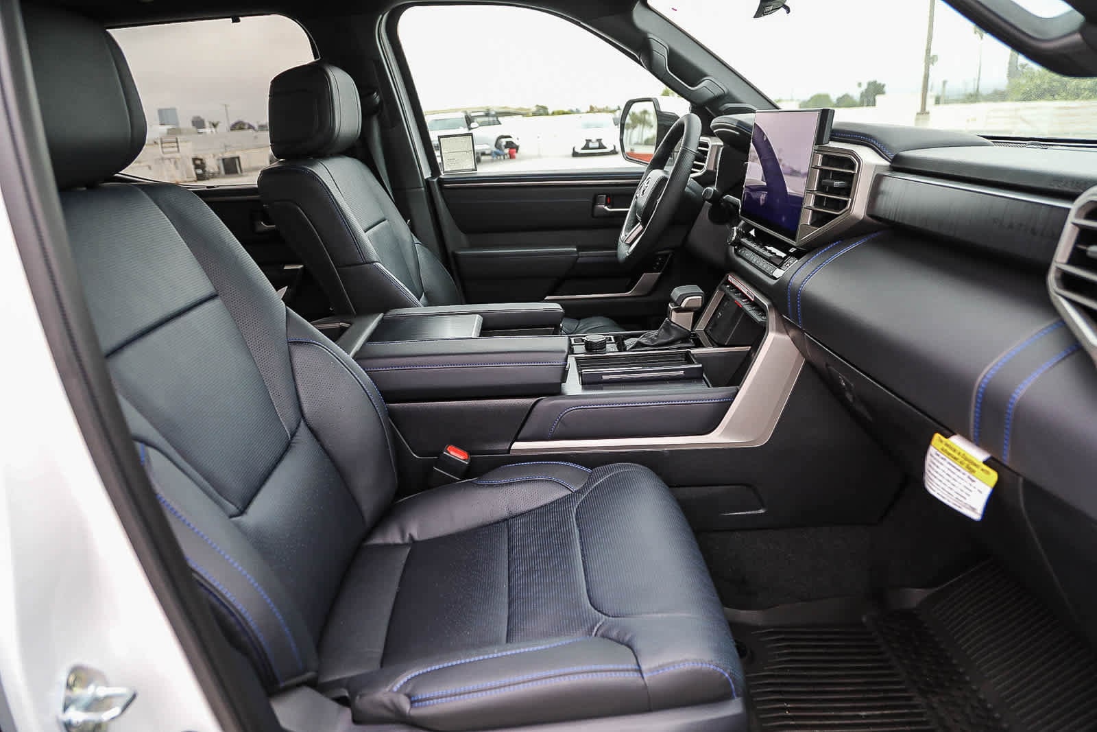 2026 Toyota Tundra Platinum - Photo 18