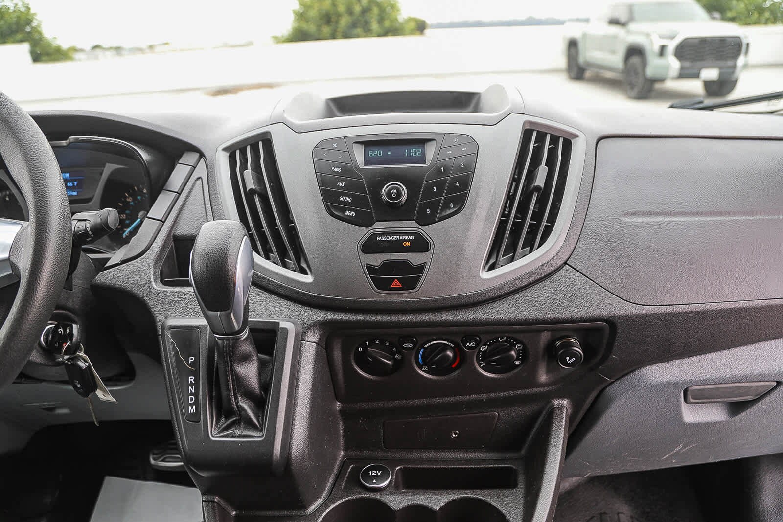 Thumbnail: 2015 Ford Transit Series - 12