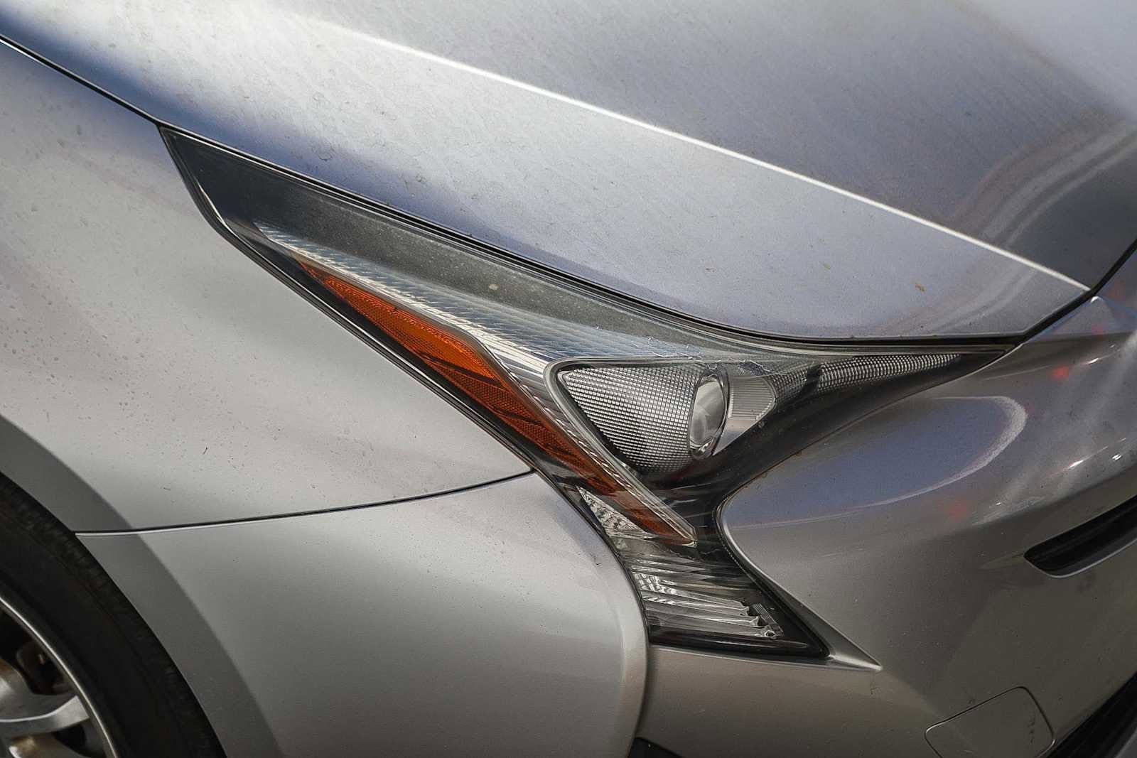 Thumbnail: 2016 Toyota Prius - 14