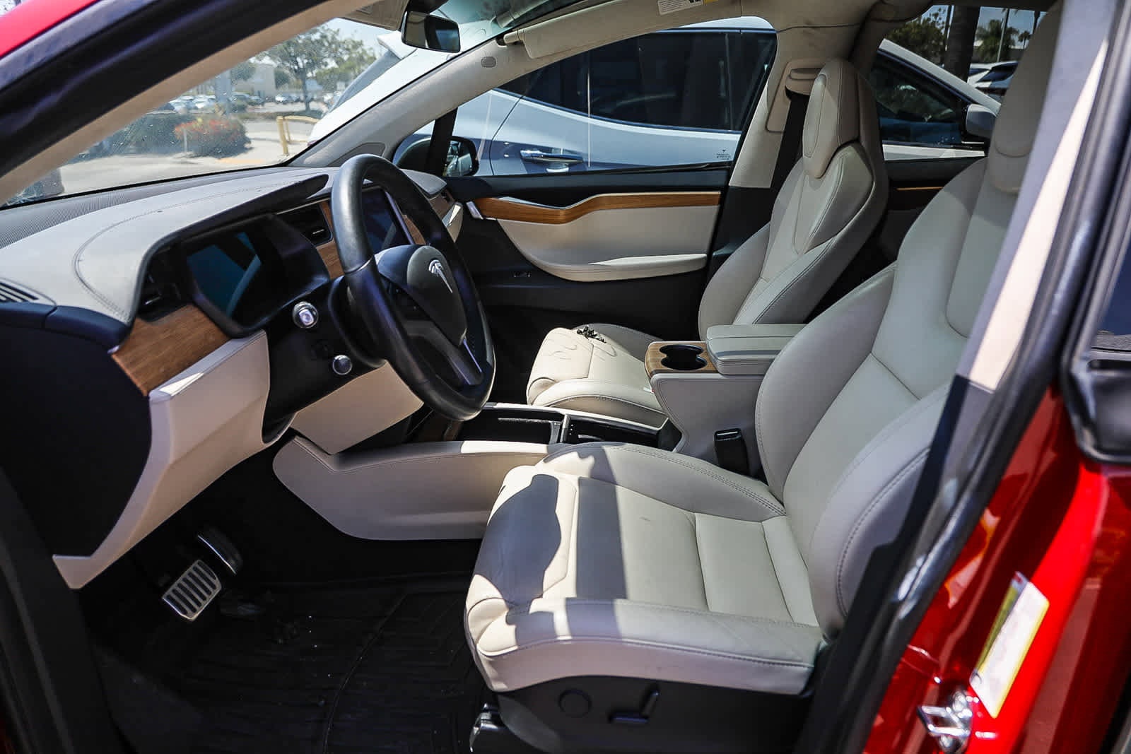Thumbnail: 2019 Tesla Model X - 4