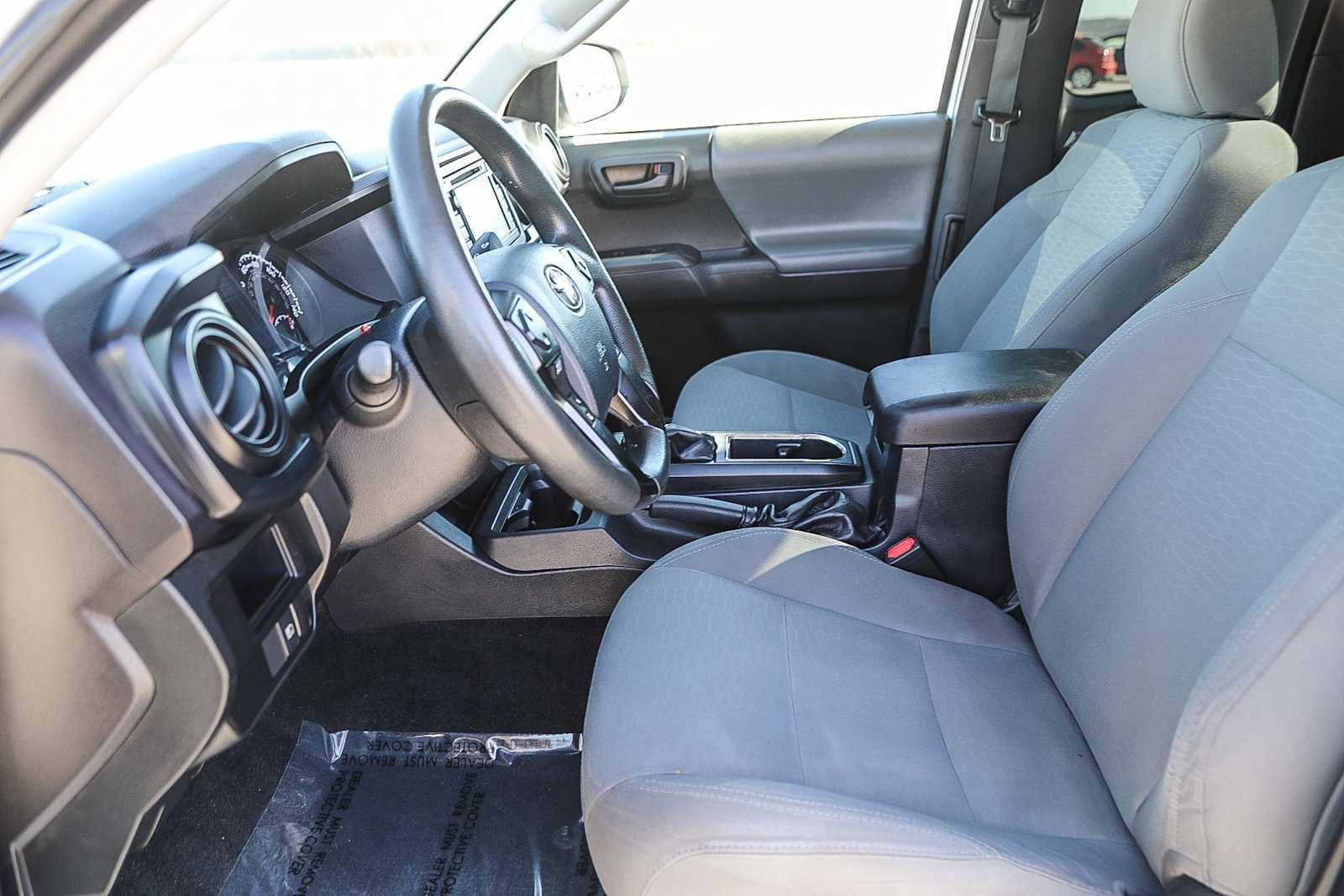 Thumbnail: 2018 Toyota Tacoma - 13