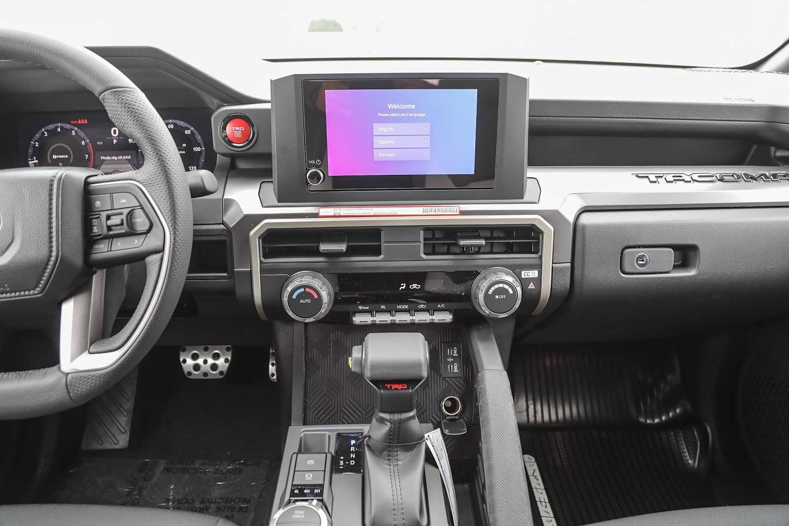 2025 Toyota Tacoma TRD Sport 14