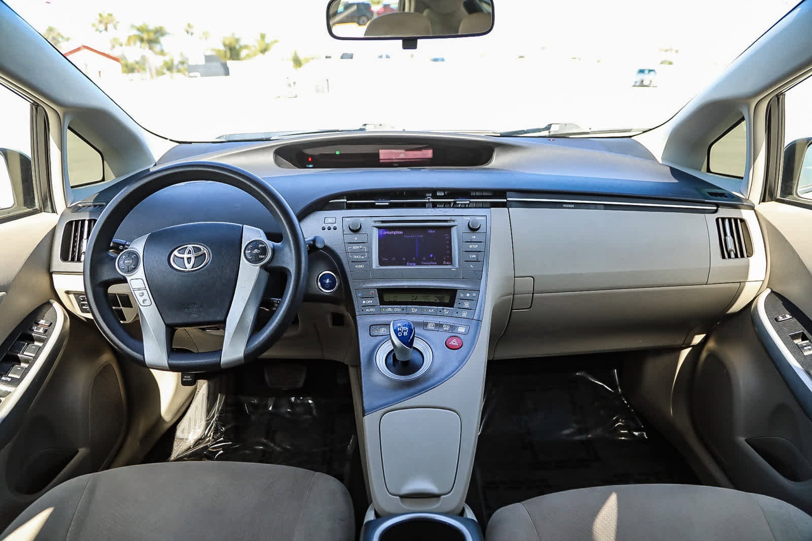 Thumbnail: 2014 Toyota Prius - 11