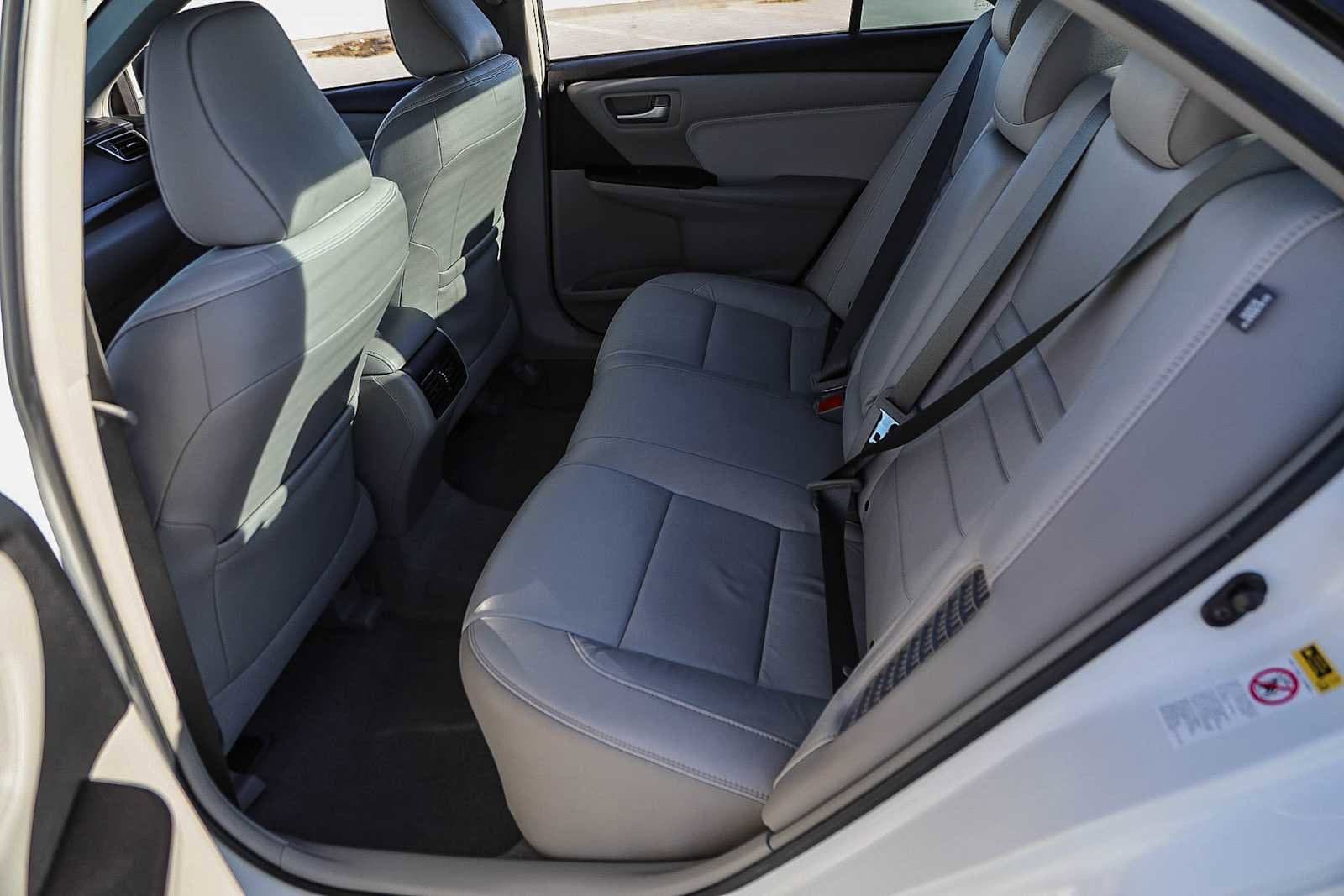 Thumbnail: 2017 Toyota Camry - 18