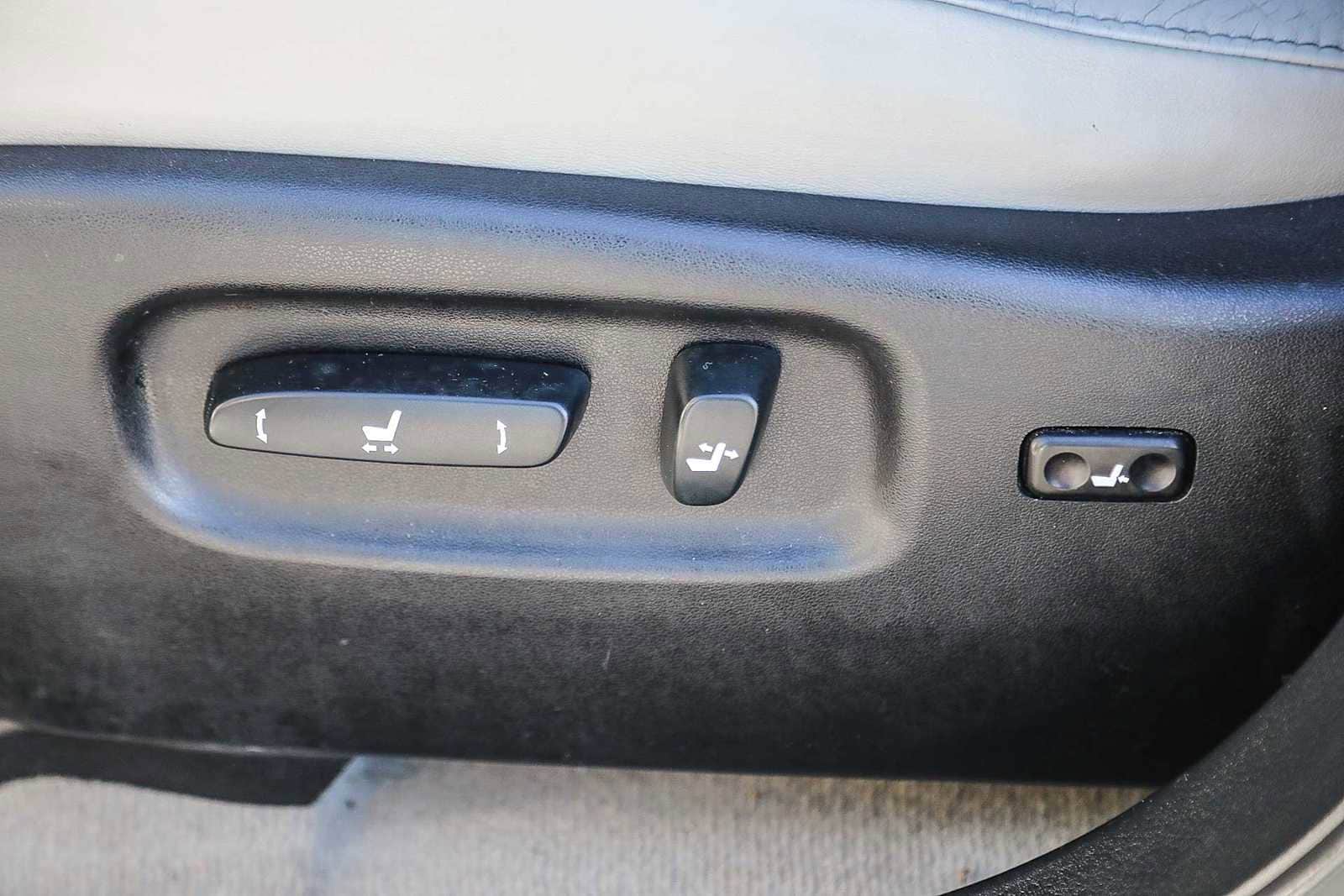 Thumbnail: 2013 Lexus RX - 20