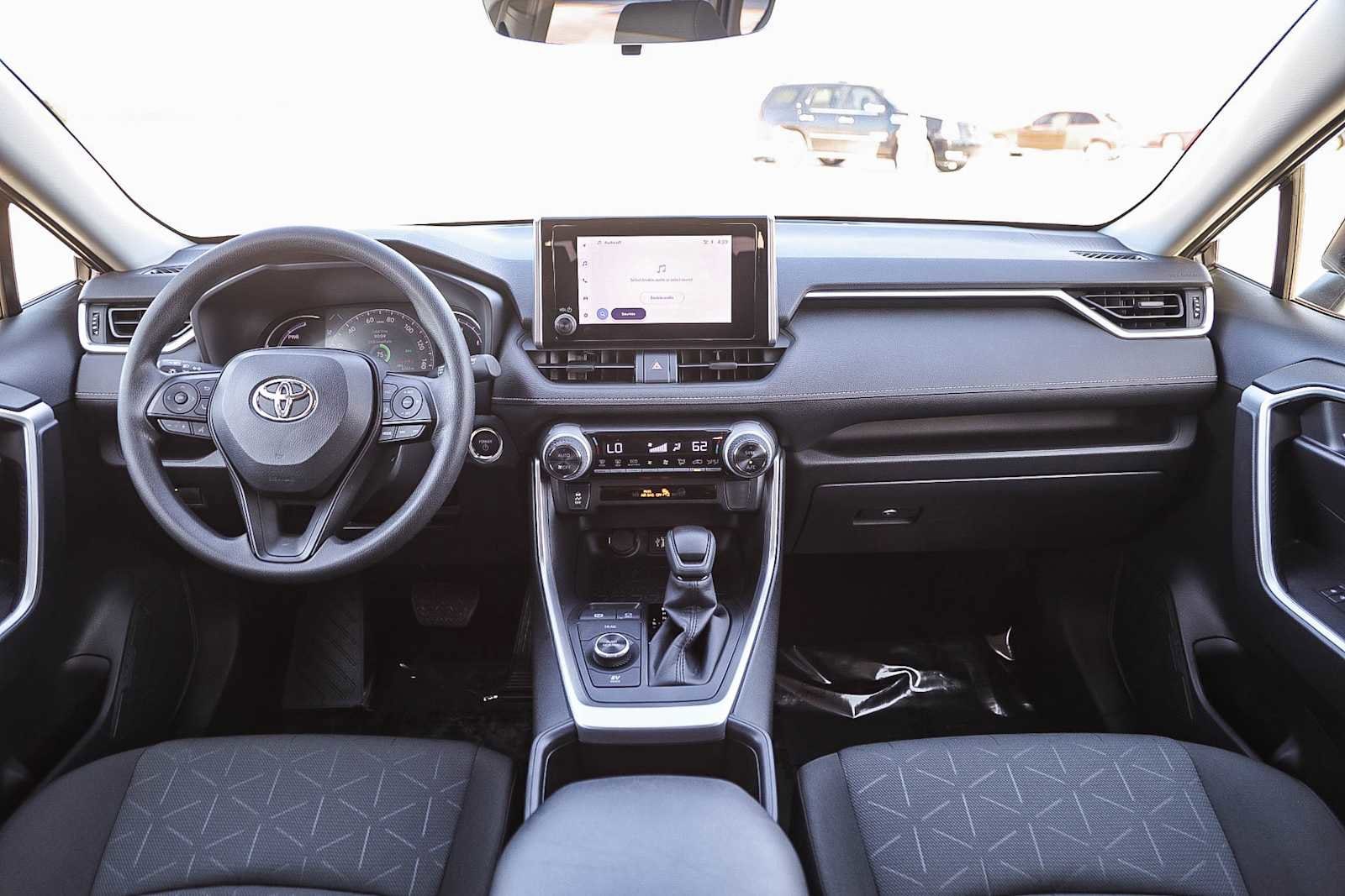 Thumbnail: 2025 Toyota RAV4 - 12