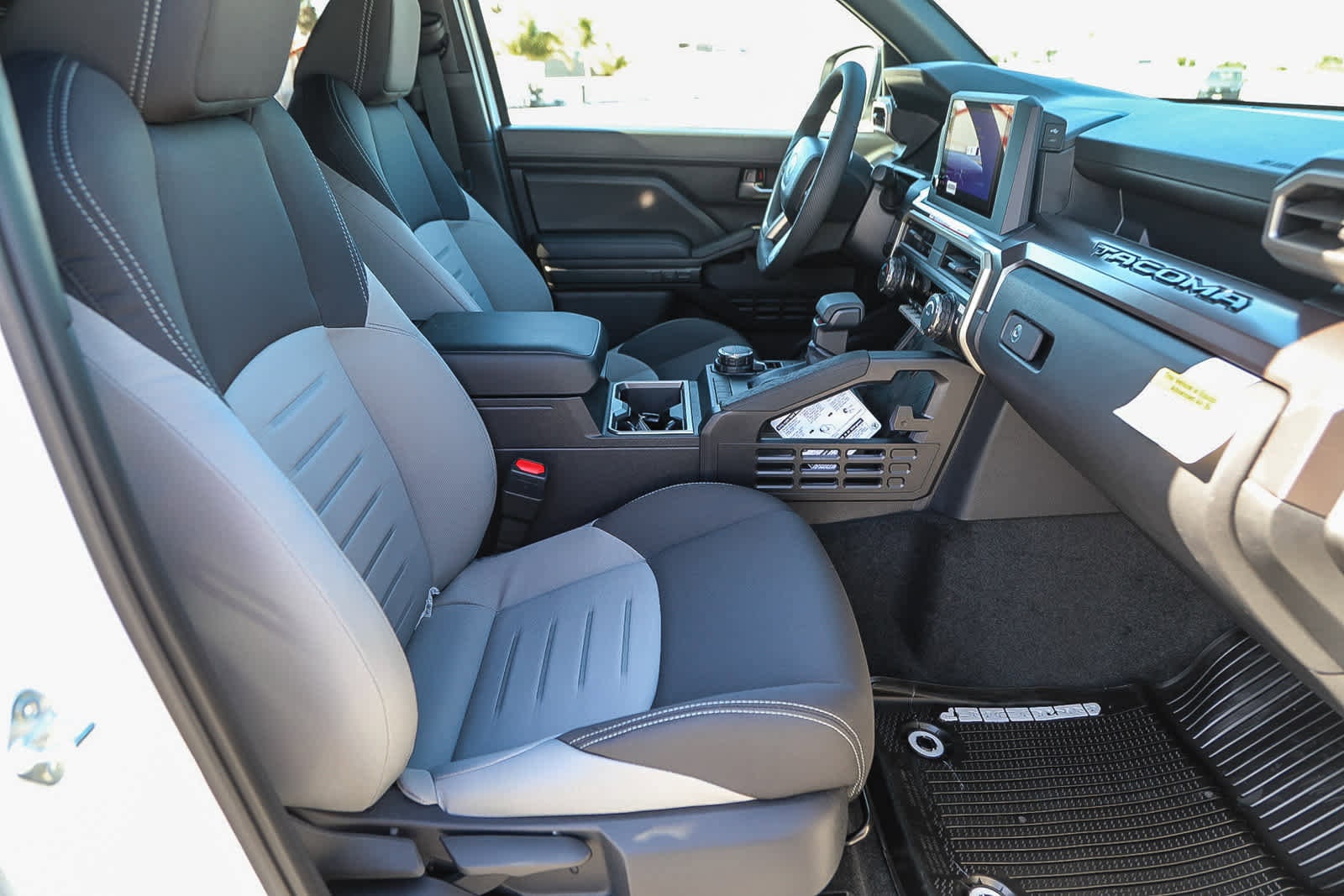 Thumbnail: 2025 Toyota Tacoma - 18