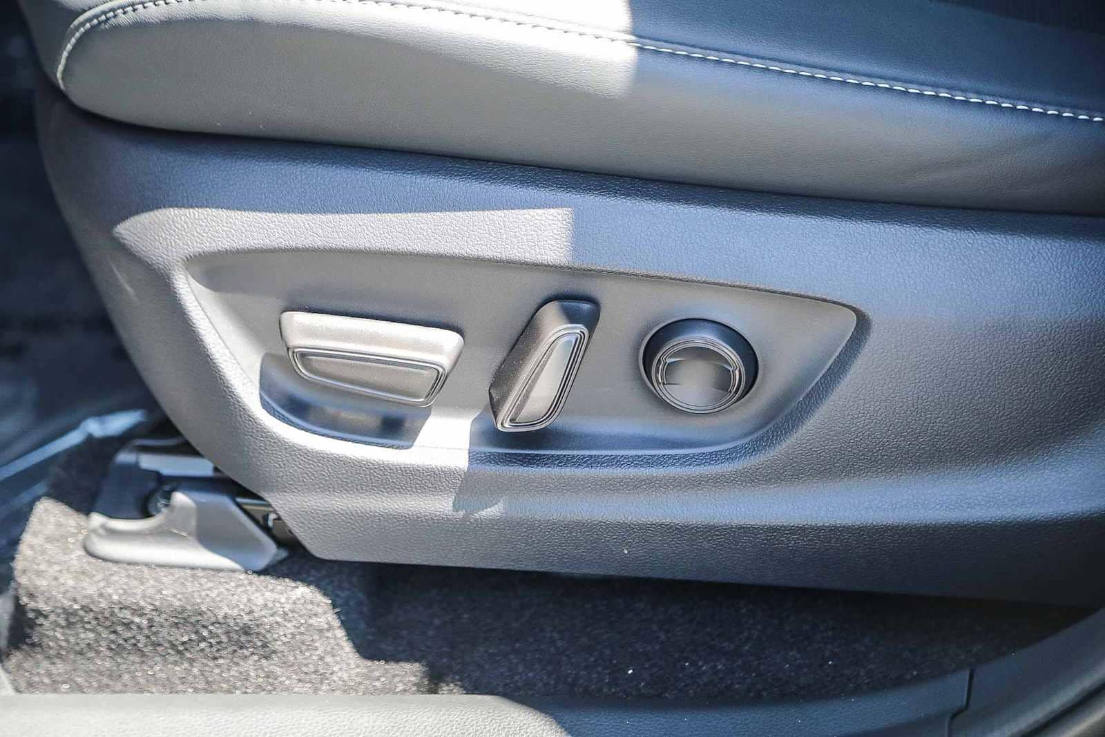 Thumbnail: 2026 Toyota Crown - 19