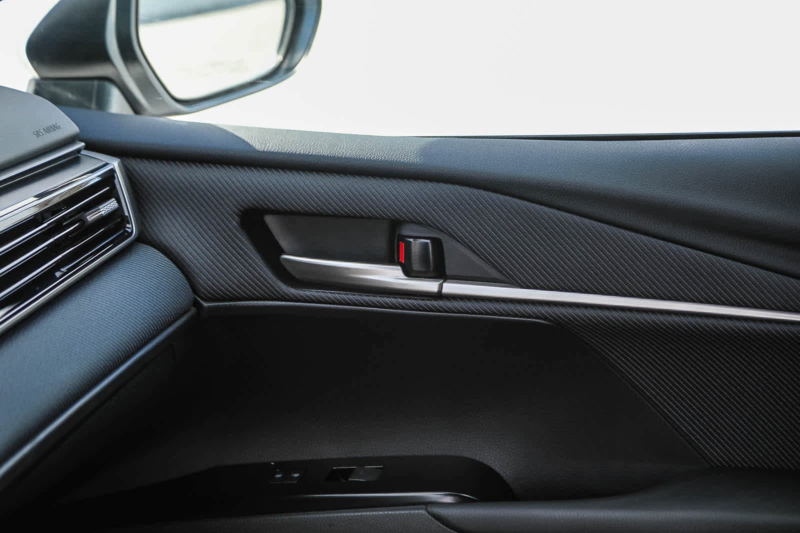 Thumbnail: 2025 Toyota Camry - 21