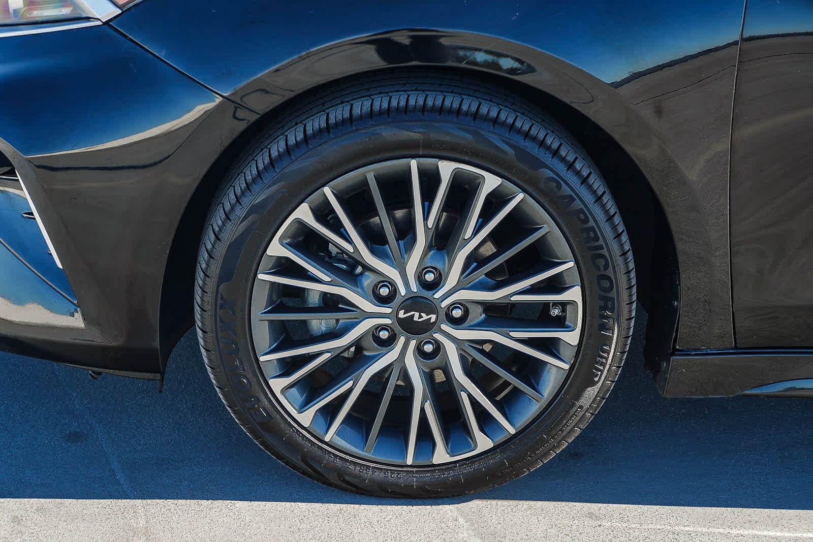 Thumbnail: 2022 Kia Forte - 11