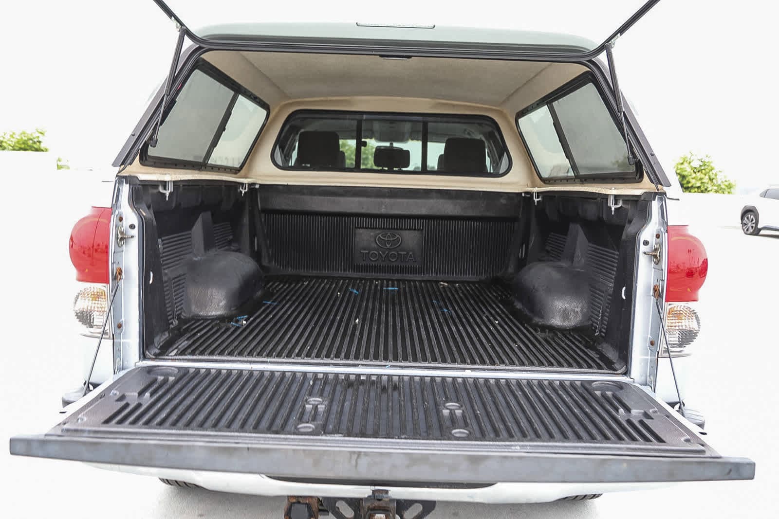 Thumbnail: 2008 Toyota Tundra - 25
