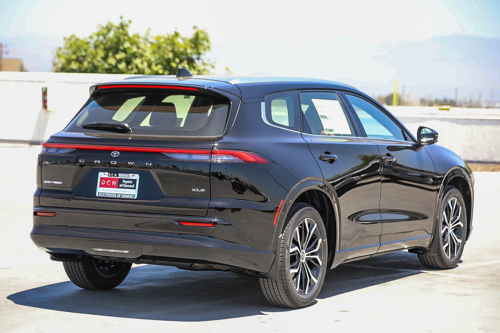Thumbnail: 2026 Toyota Crown Signia - 5
