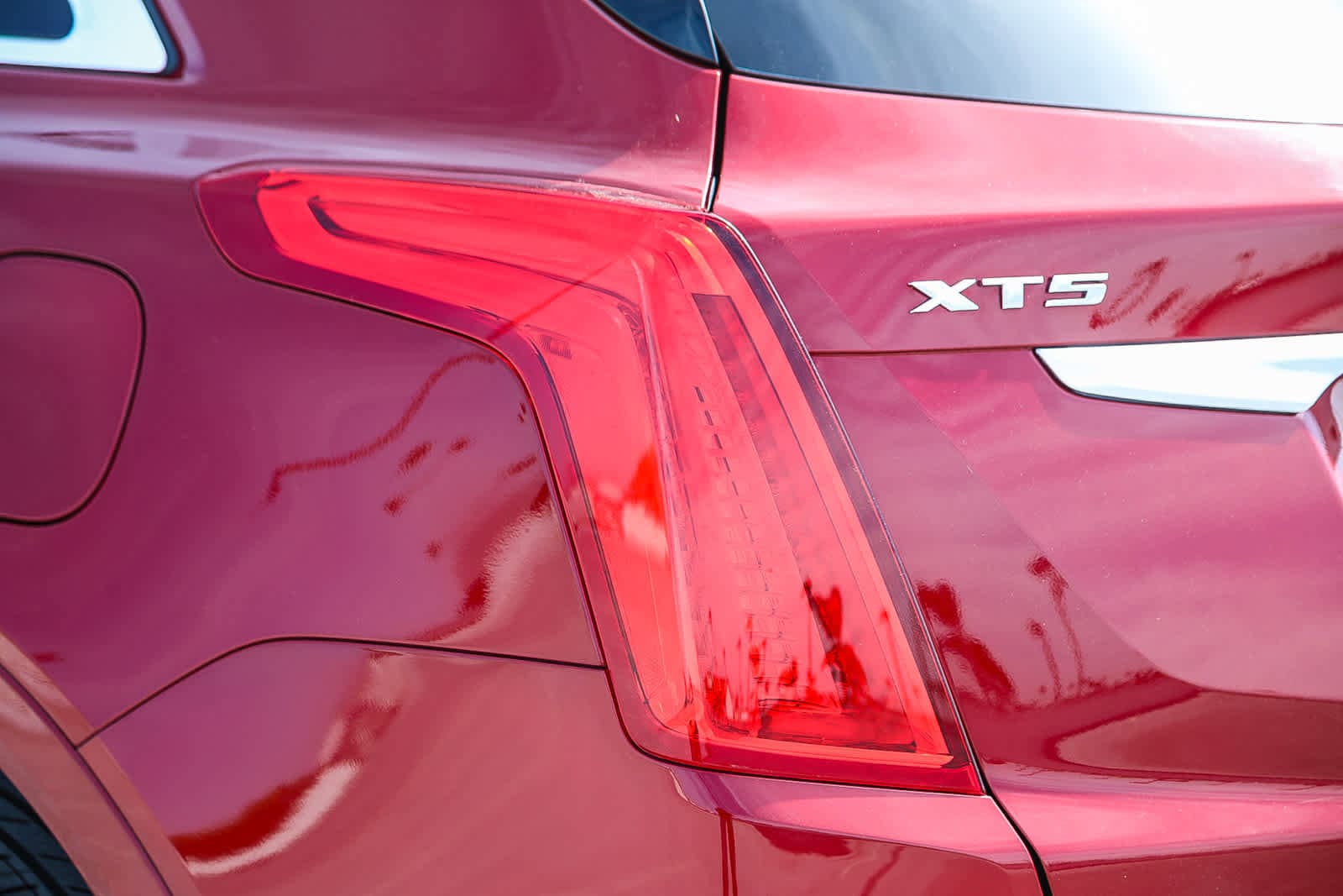 Thumbnail: 2019 Cadillac XT5 - 8