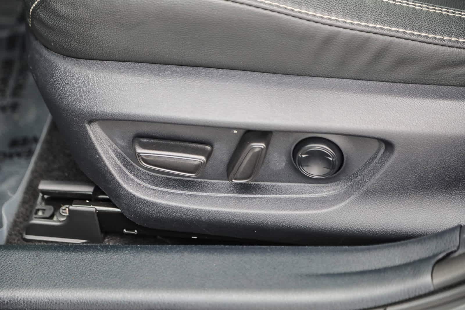 Thumbnail: 2025 Toyota Camry - 19