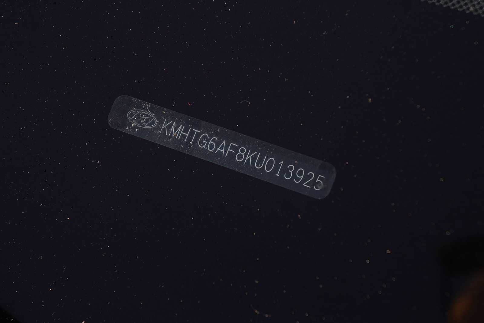 Thumbnail: 2019 Hyundai Veloster - 31