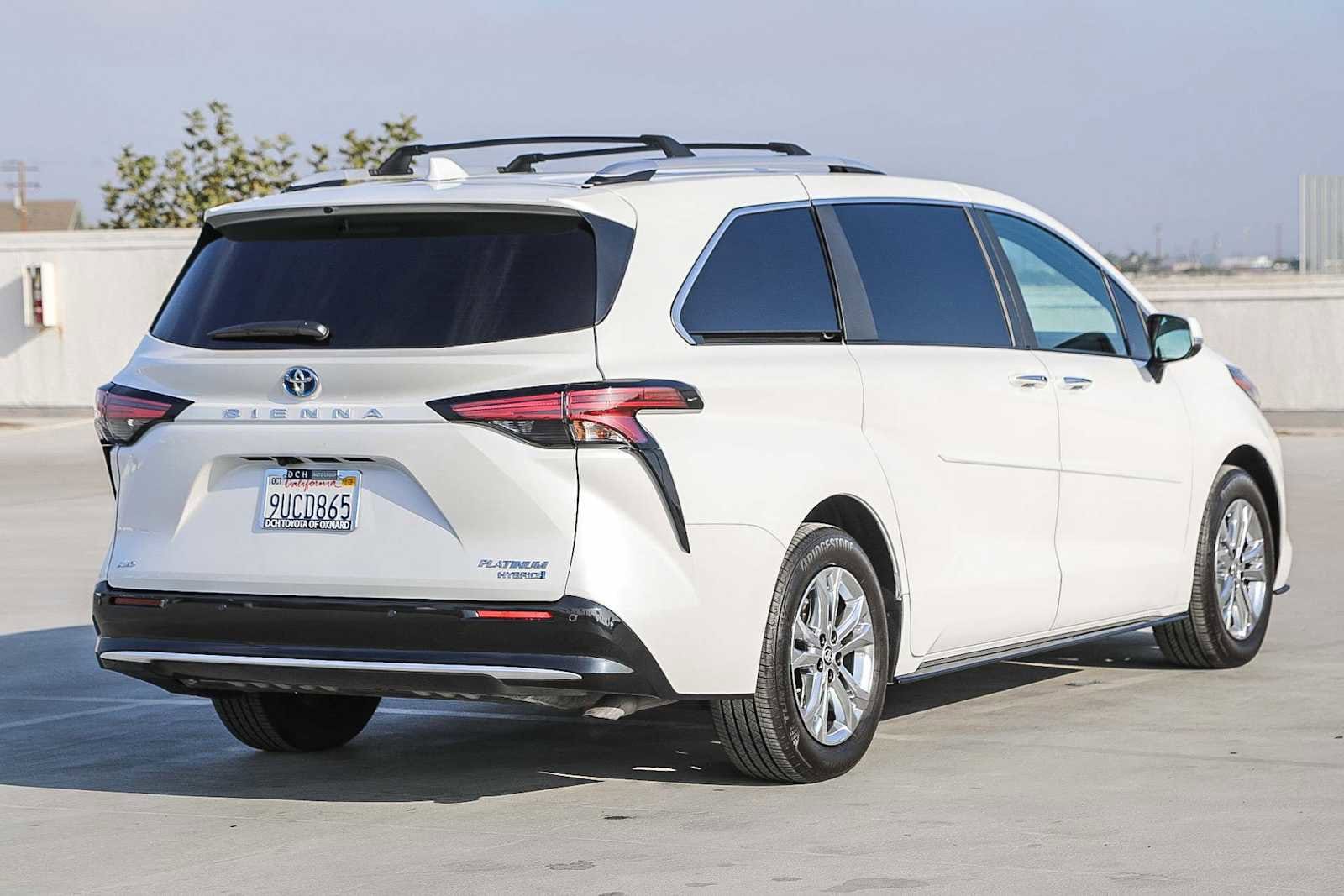 Thumbnail: 2024 Toyota Sienna - 5