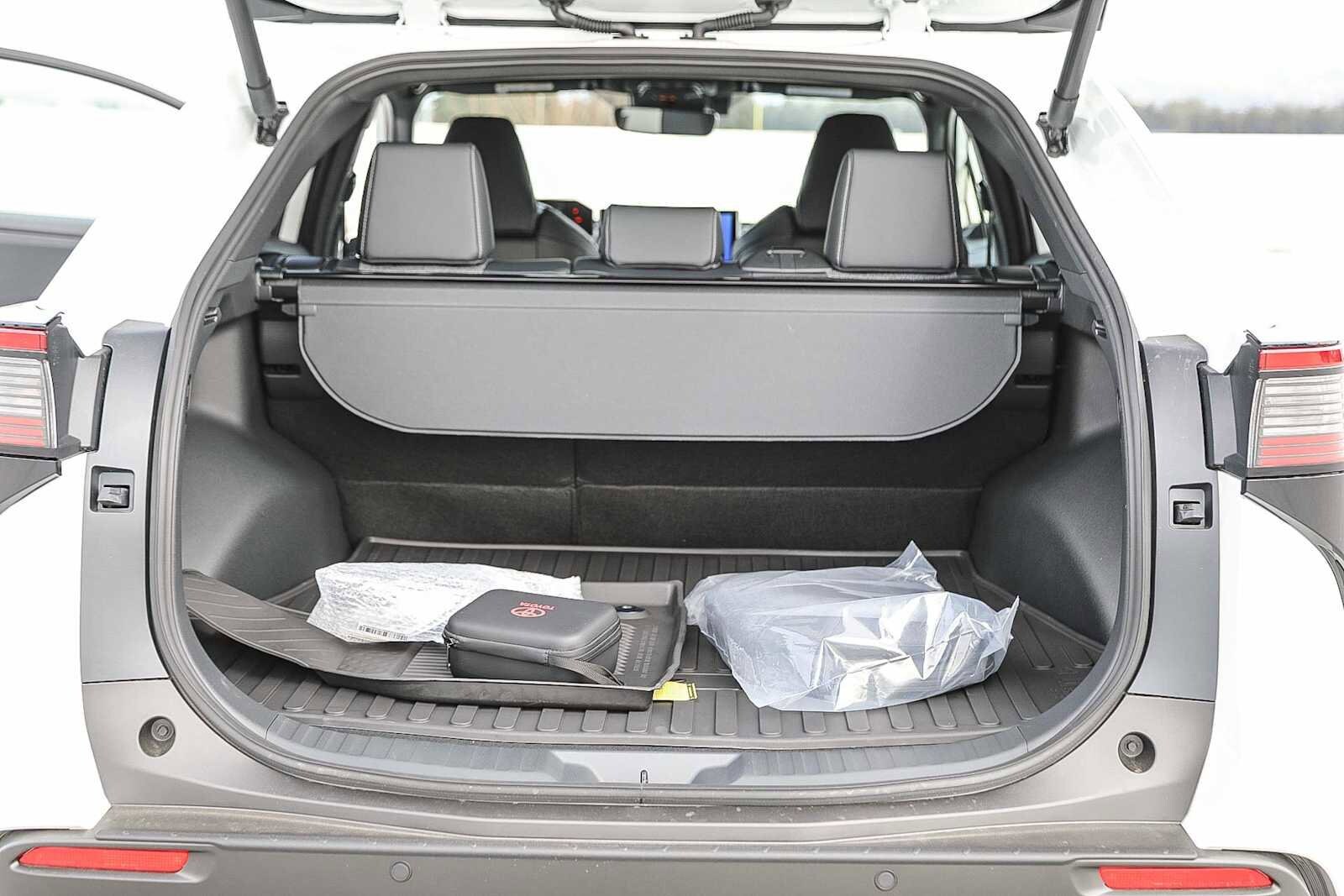 Thumbnail: 2026 Toyota bZ - 12