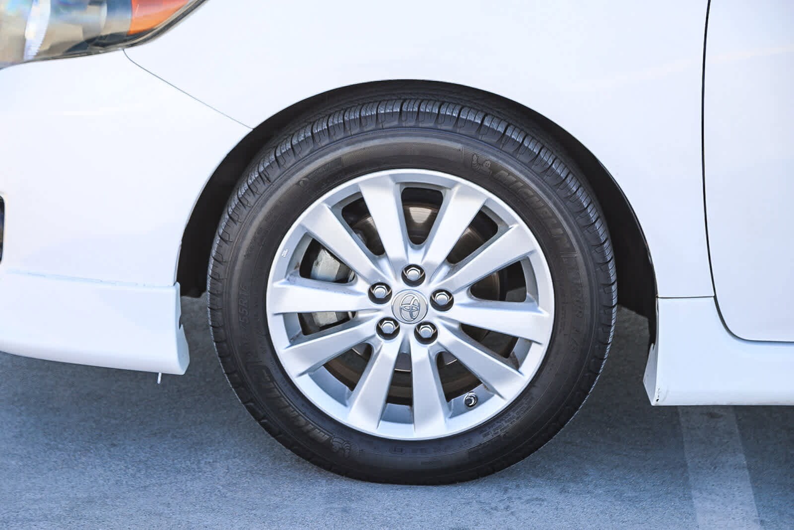 Thumbnail: 2010 Toyota Corolla - 10