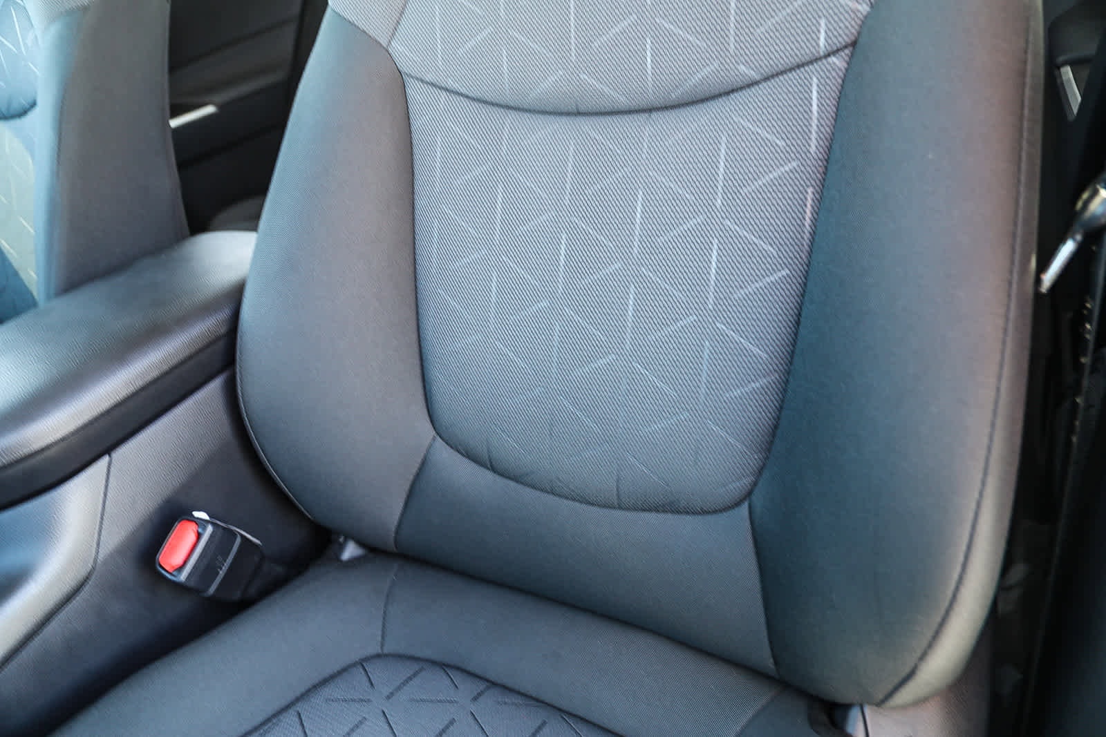 Thumbnail: 2025 Toyota RAV4 - 24