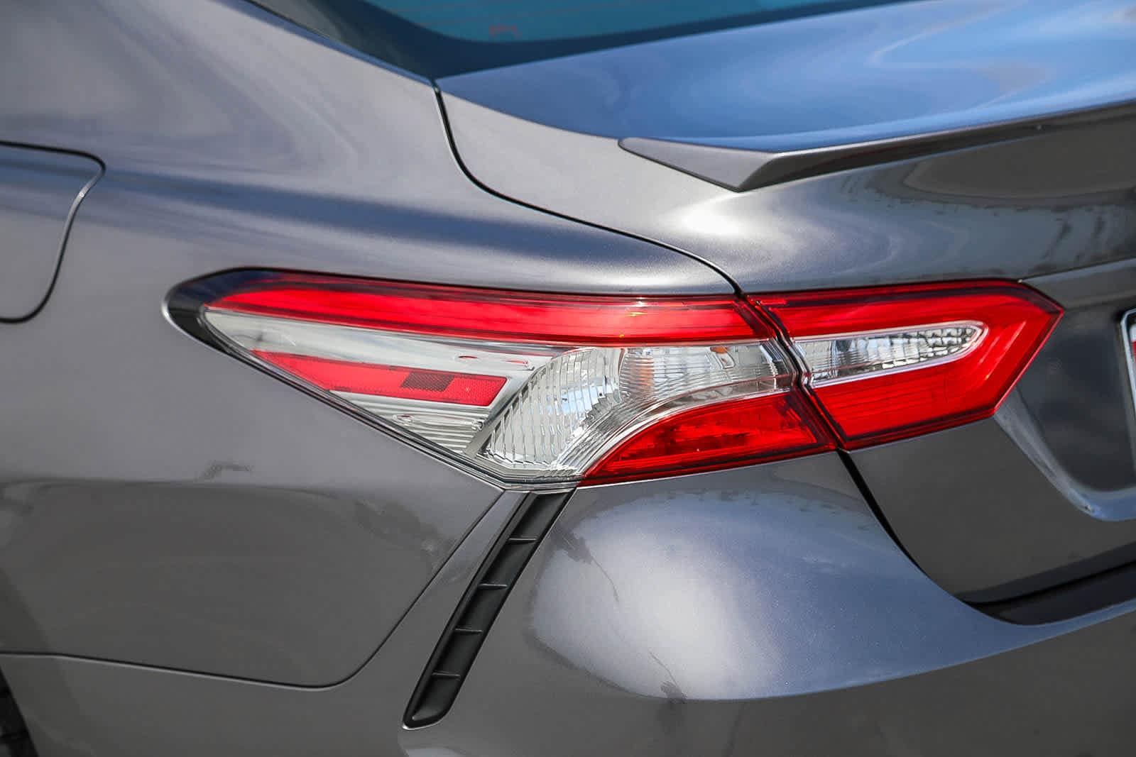 Thumbnail: 2019 Toyota Camry - 9