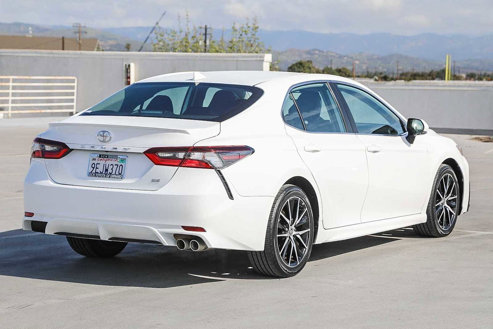 Thumbnail: 2023 Toyota Camry - 6