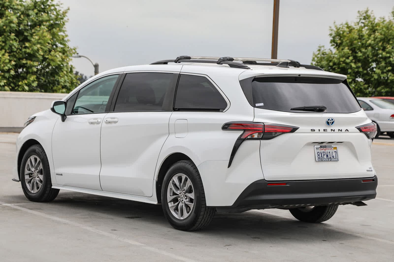 2021 Toyota Sienna LE 6